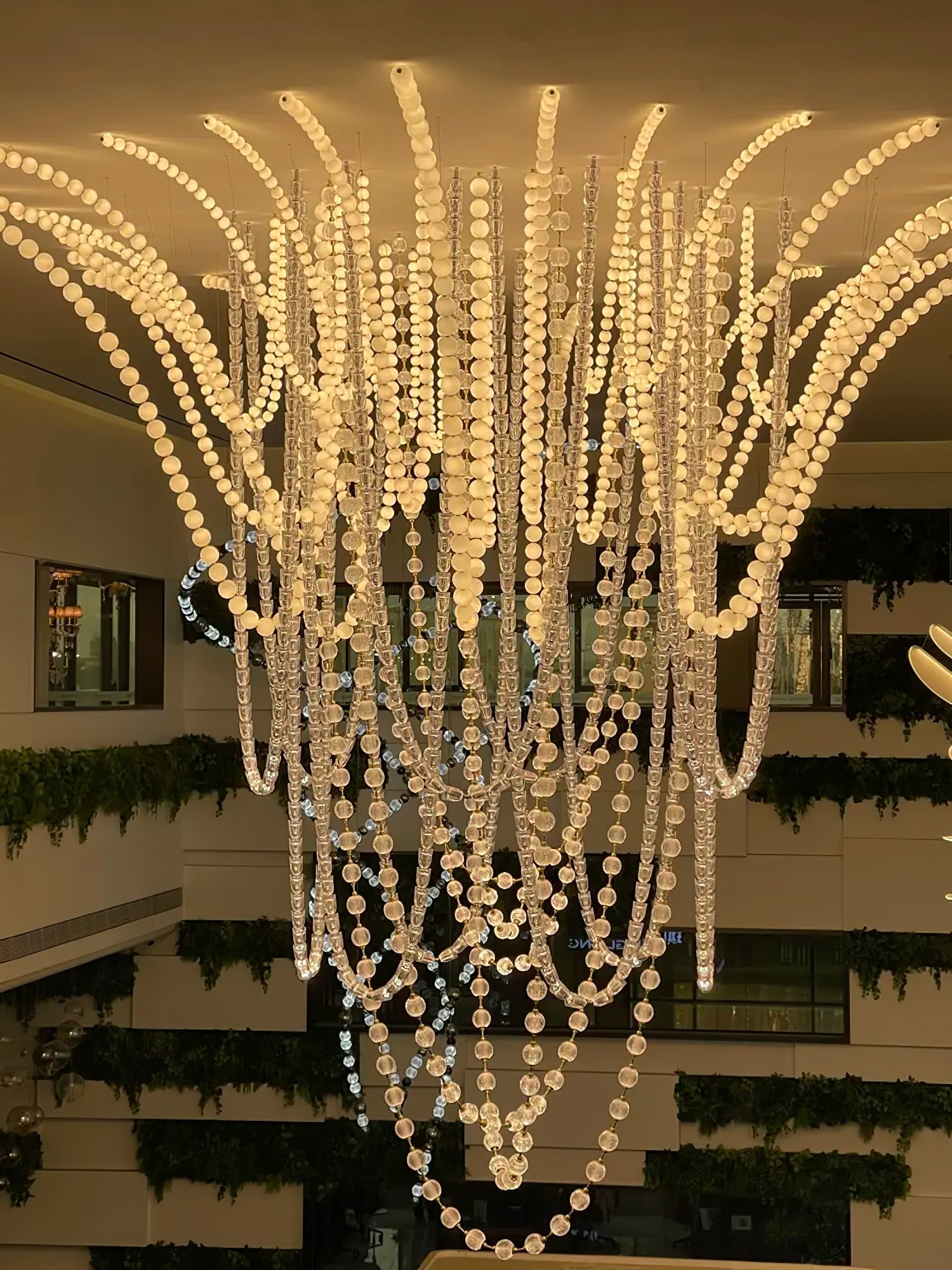 PearlCascade Glass Bead Chandelier - Lamp Outdoor
