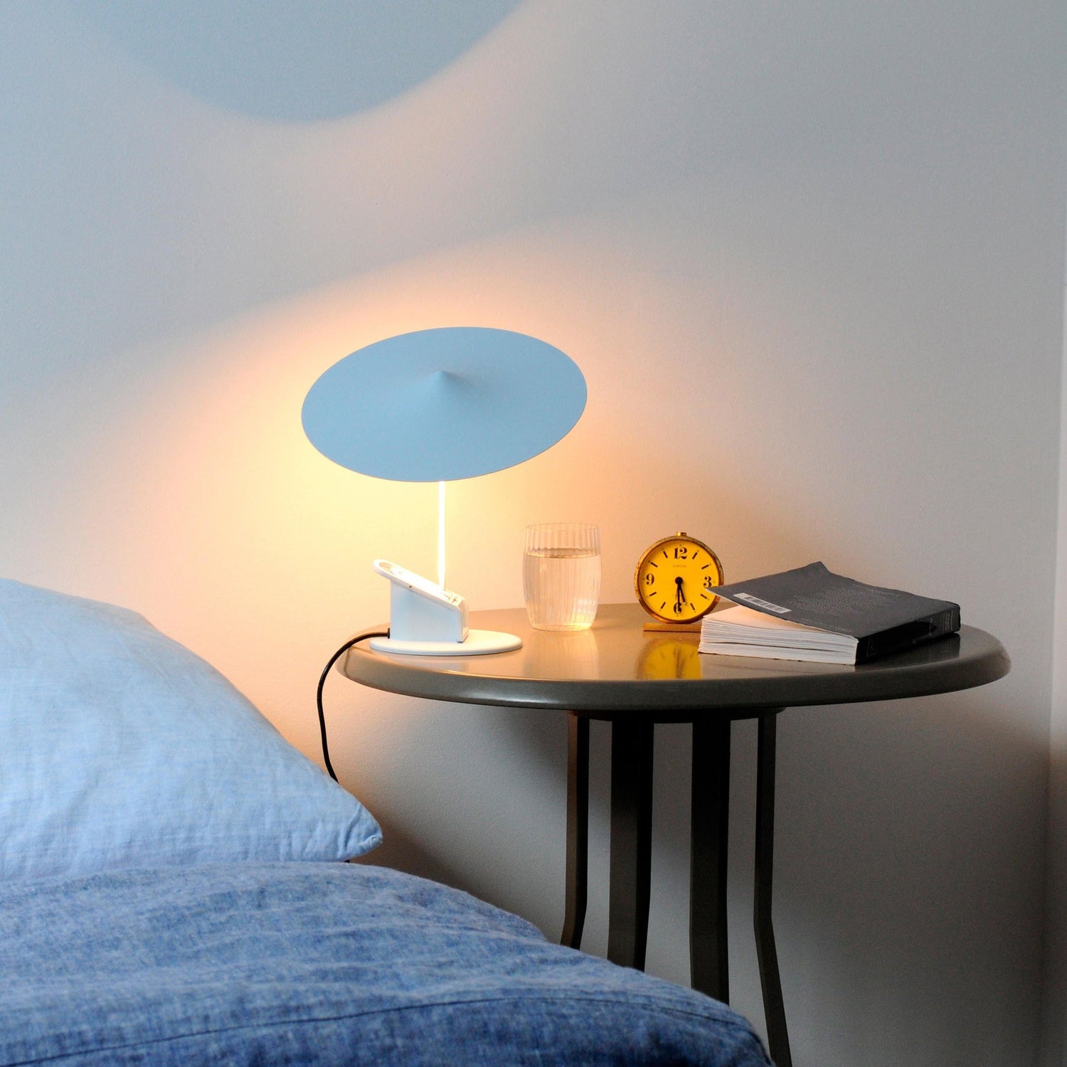 Ile Modern Table Lamp