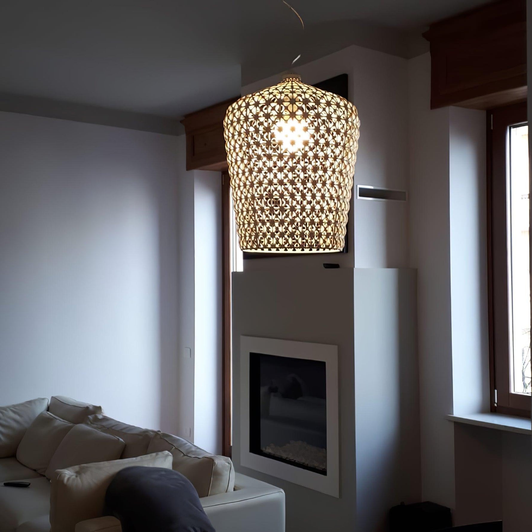Avnoran Premium Nordic Art Plastic Pendant Lamp - Lamp Outdoor