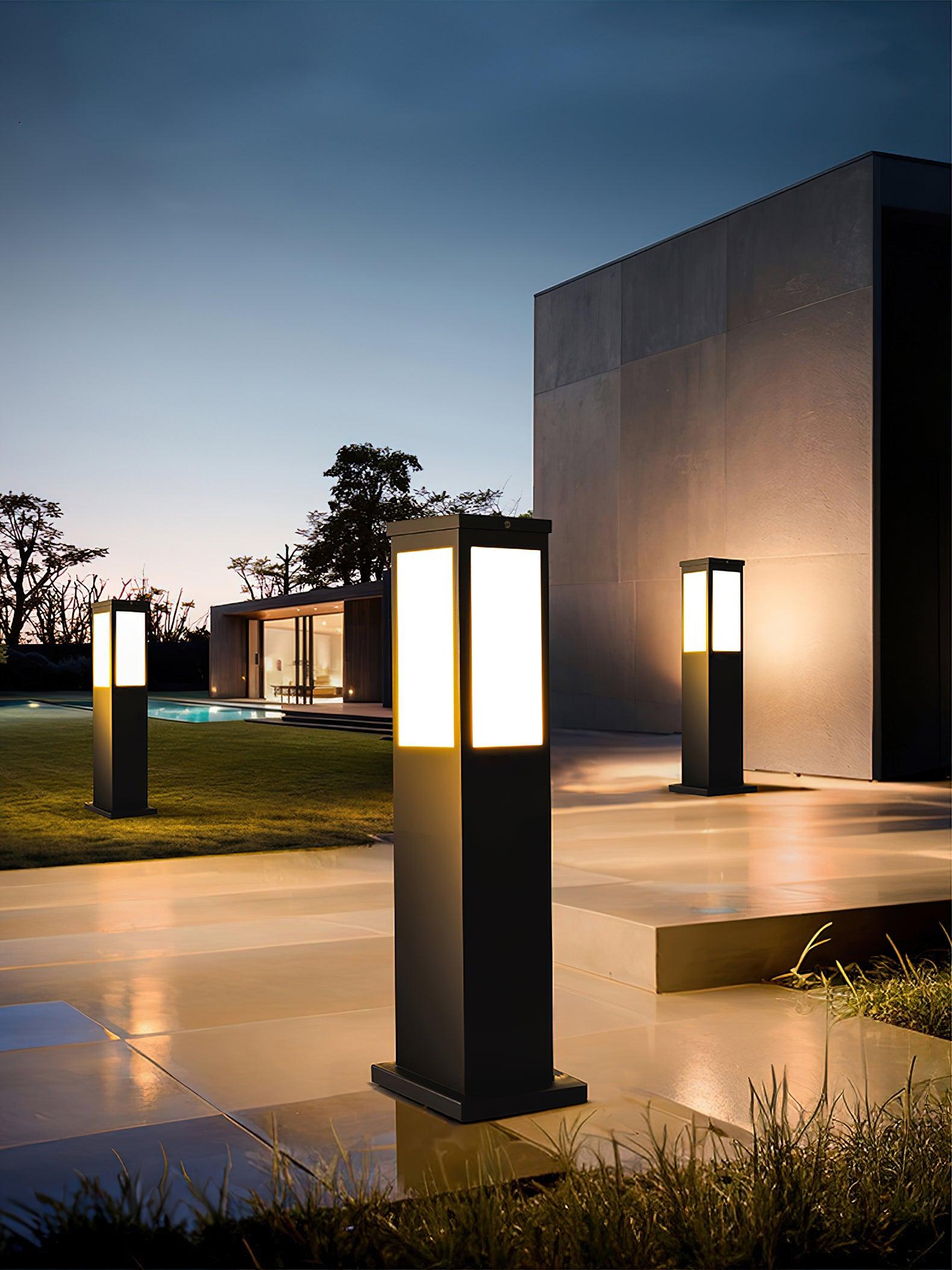 Kuzco Bollard Solar Outdoor Light - Lamp Outdoor