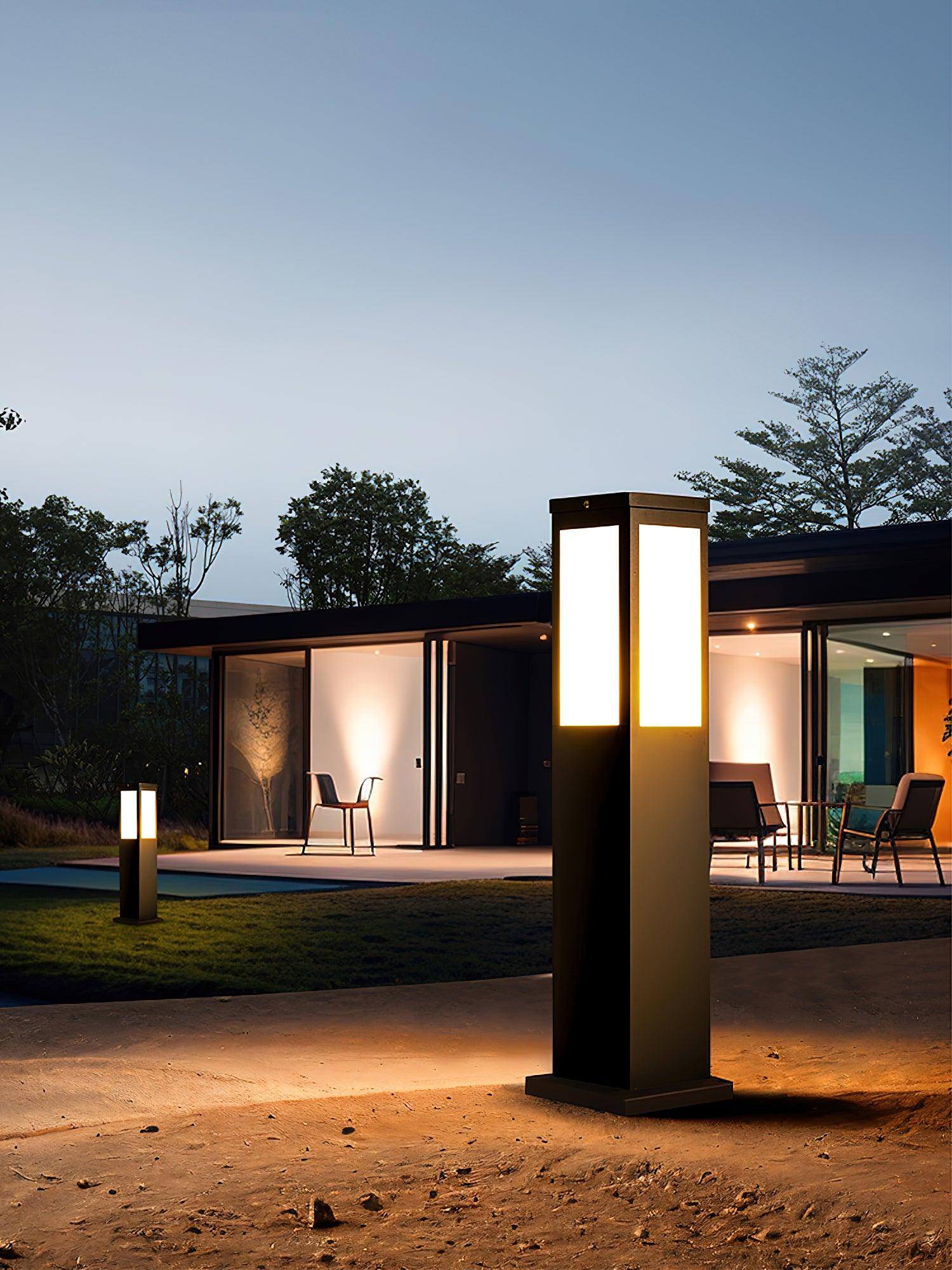 Kuzco Bollard Solar Outdoor Light - Lamp Outdoor