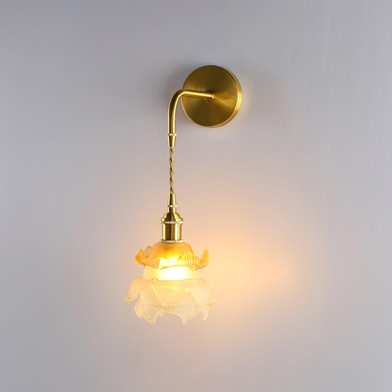 Laura Brass Wall Lamp - Lamp Outdoor