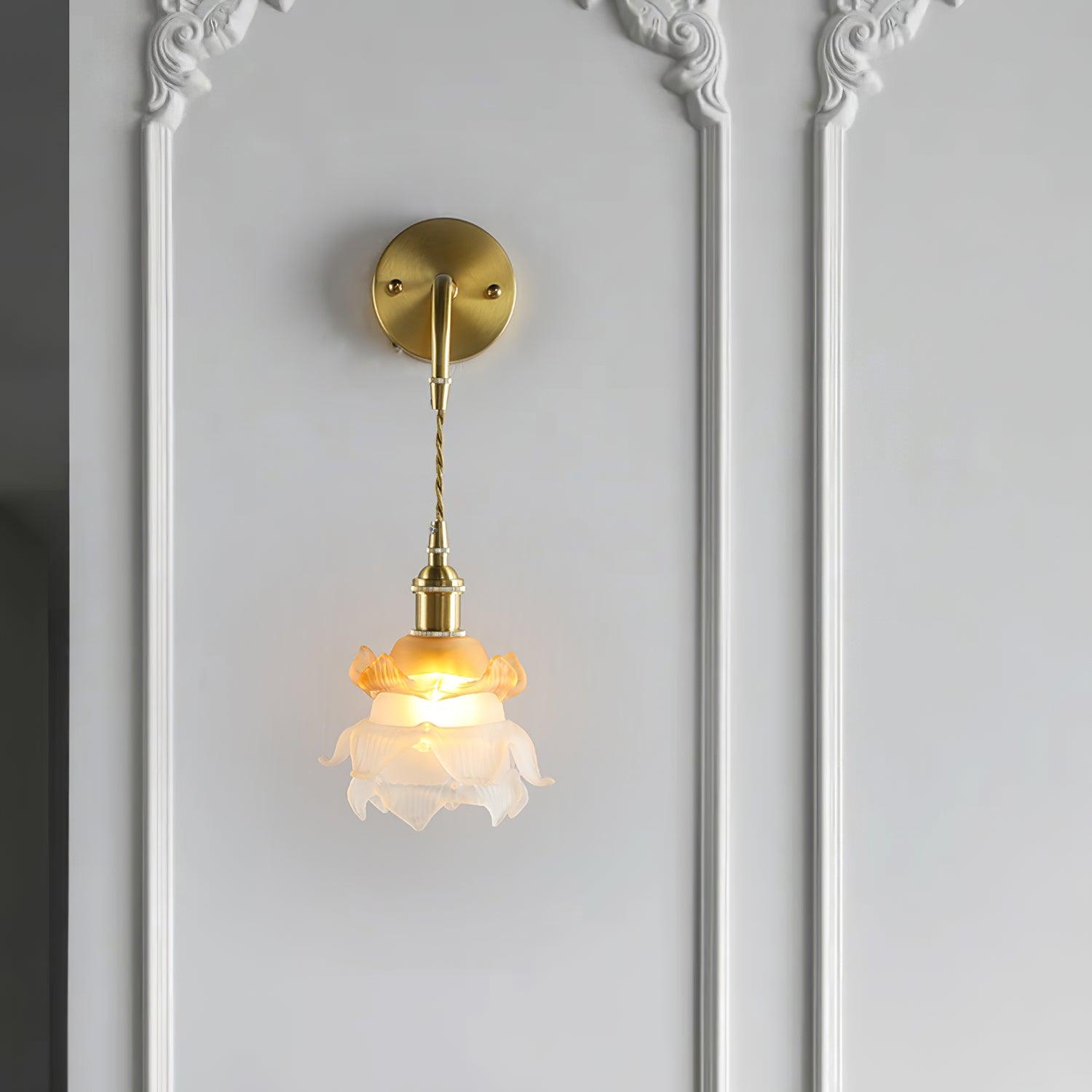 Laura Brass Wall Lamp - Lamp Outdoor