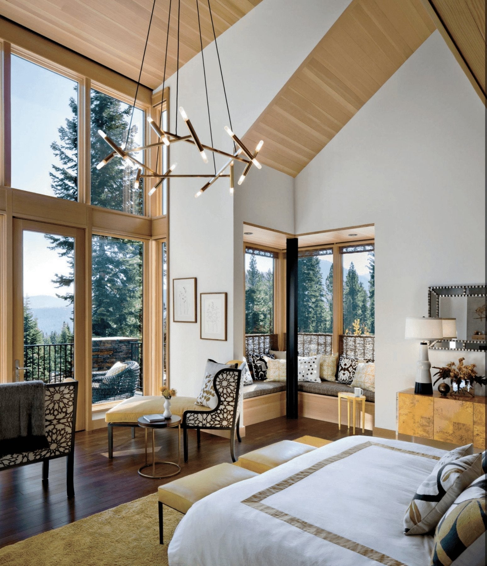 Astra Modern Brass Chandelier - Lamp Outdoor