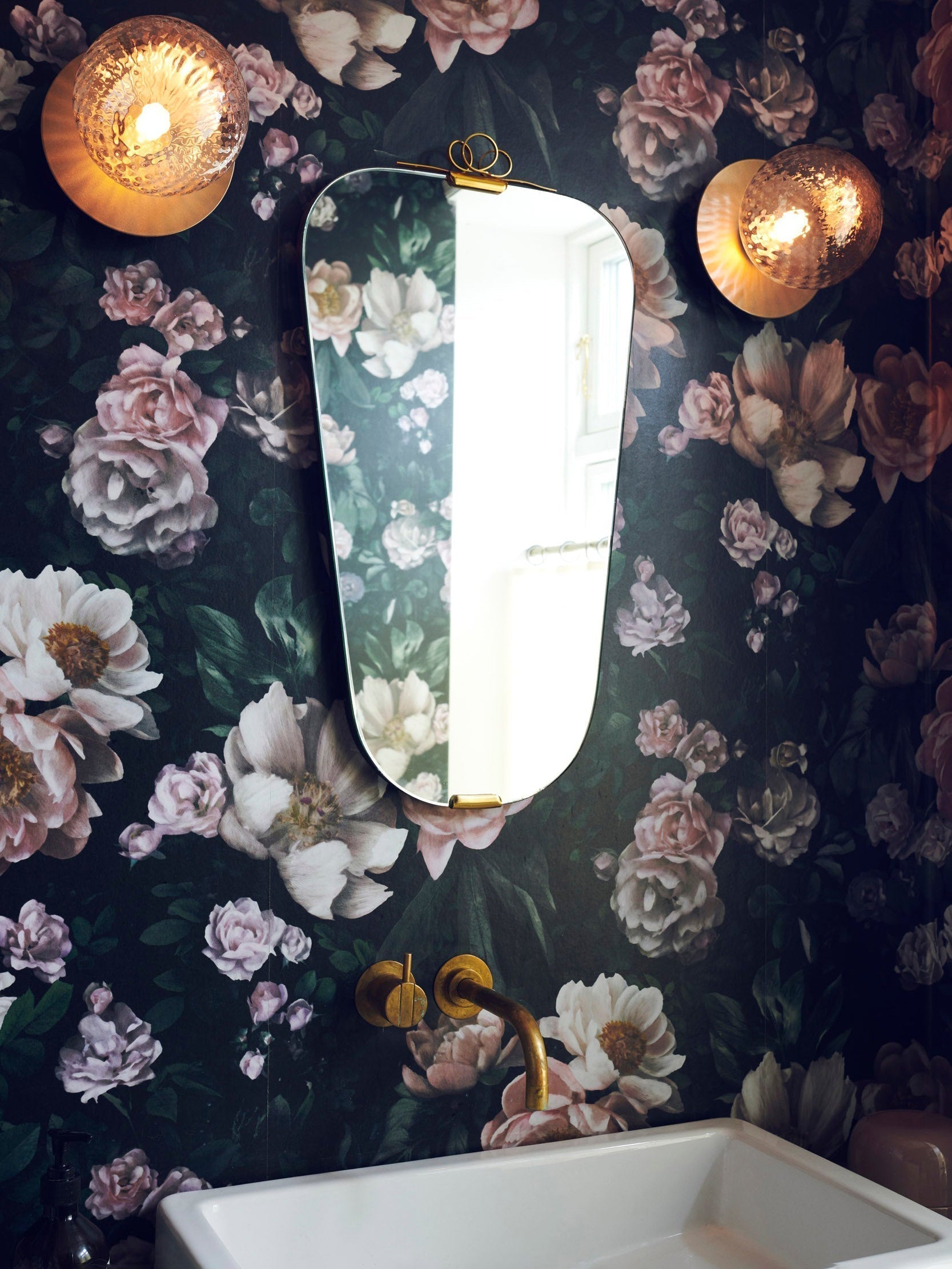 Lunara Wall Lamp - Lamp Outdoor