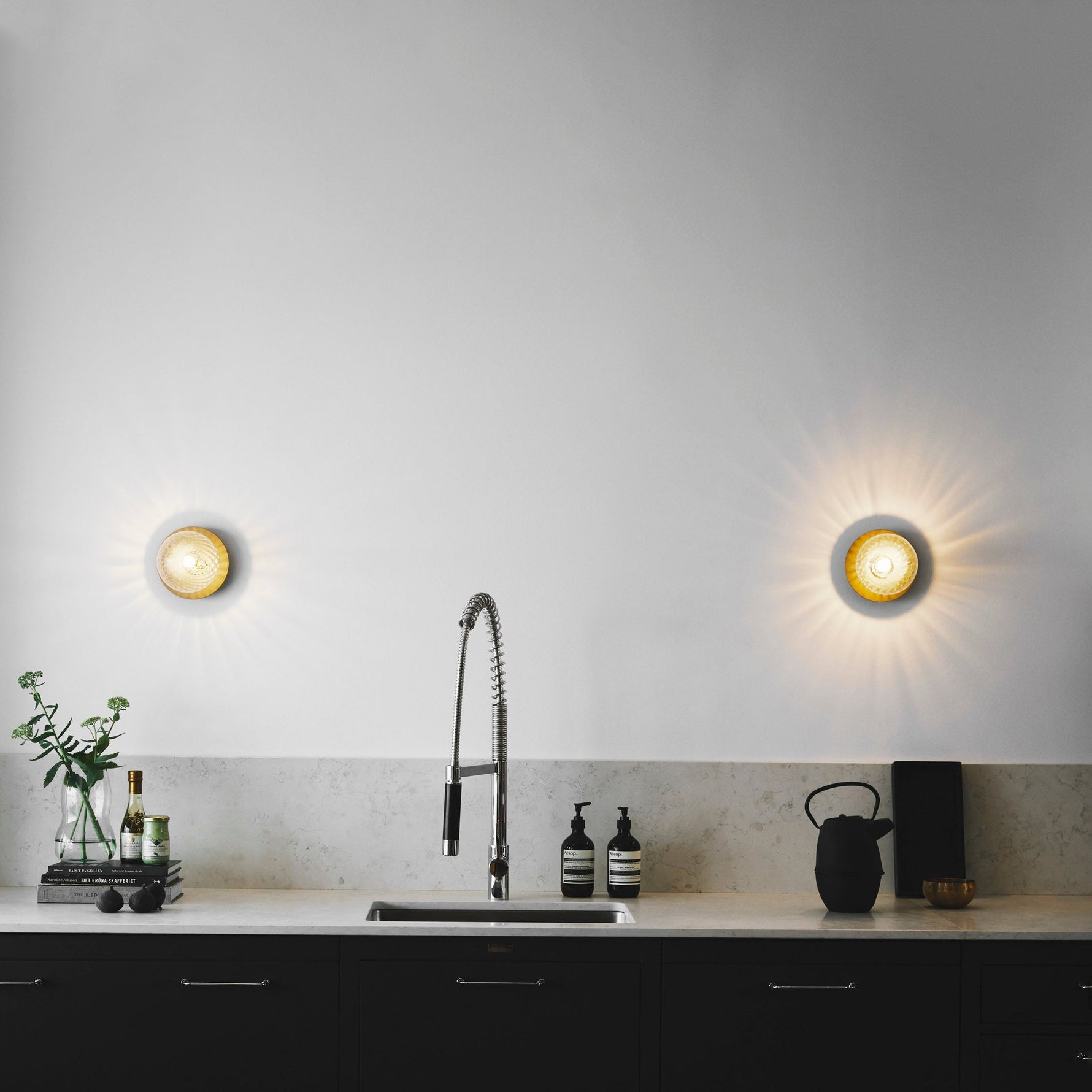 Lunara Wall Lamp - Lamp Outdoor