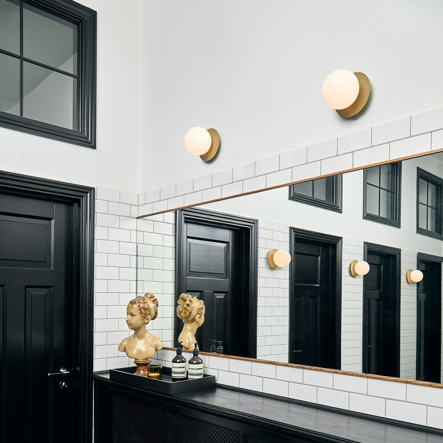 Celeste Wall Lamp - Lamp Outdoor