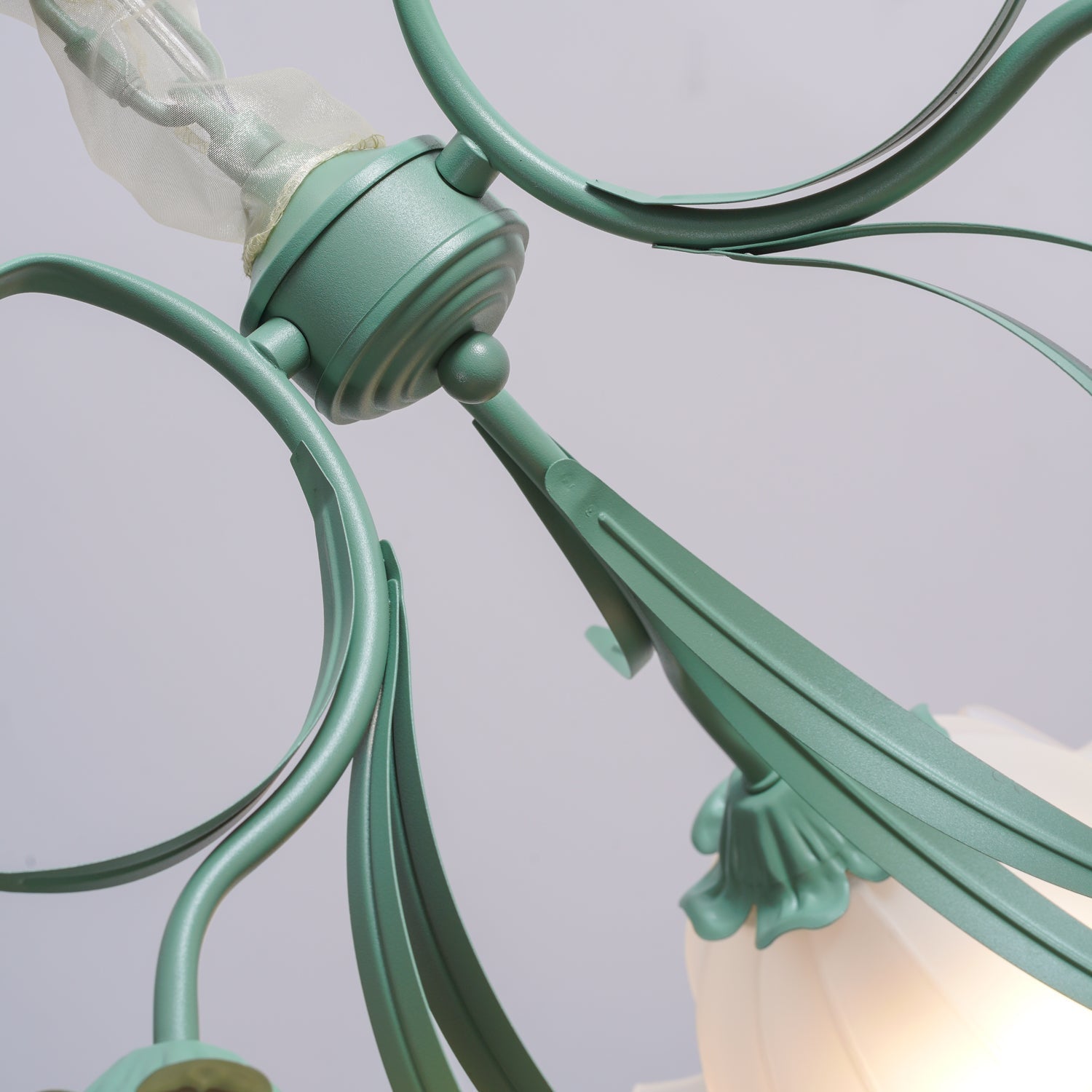 Lily of the Valley Flower Chandelier - Lamp Outdoor