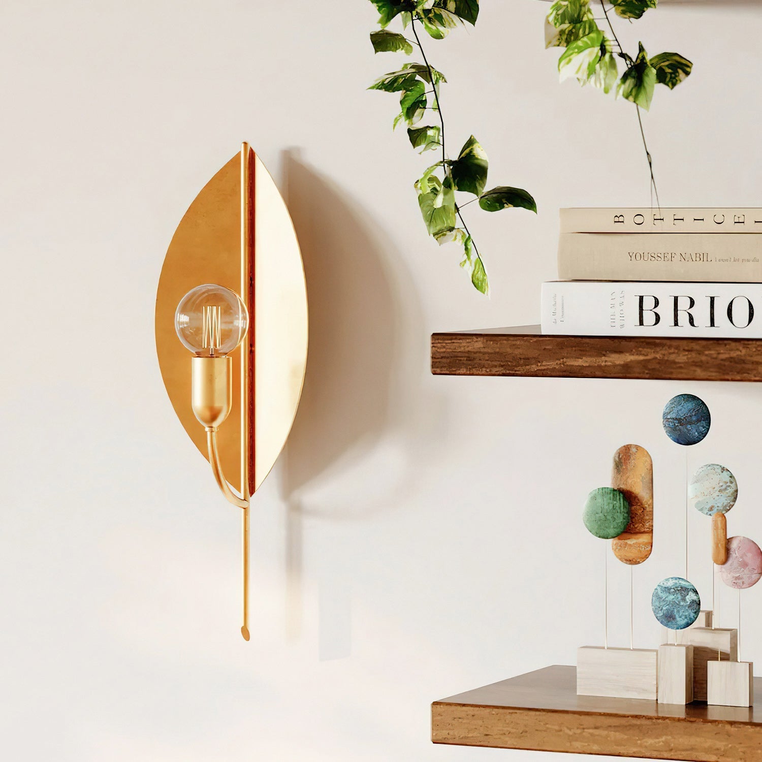 Lorelei Contemporary Brass Wall Light