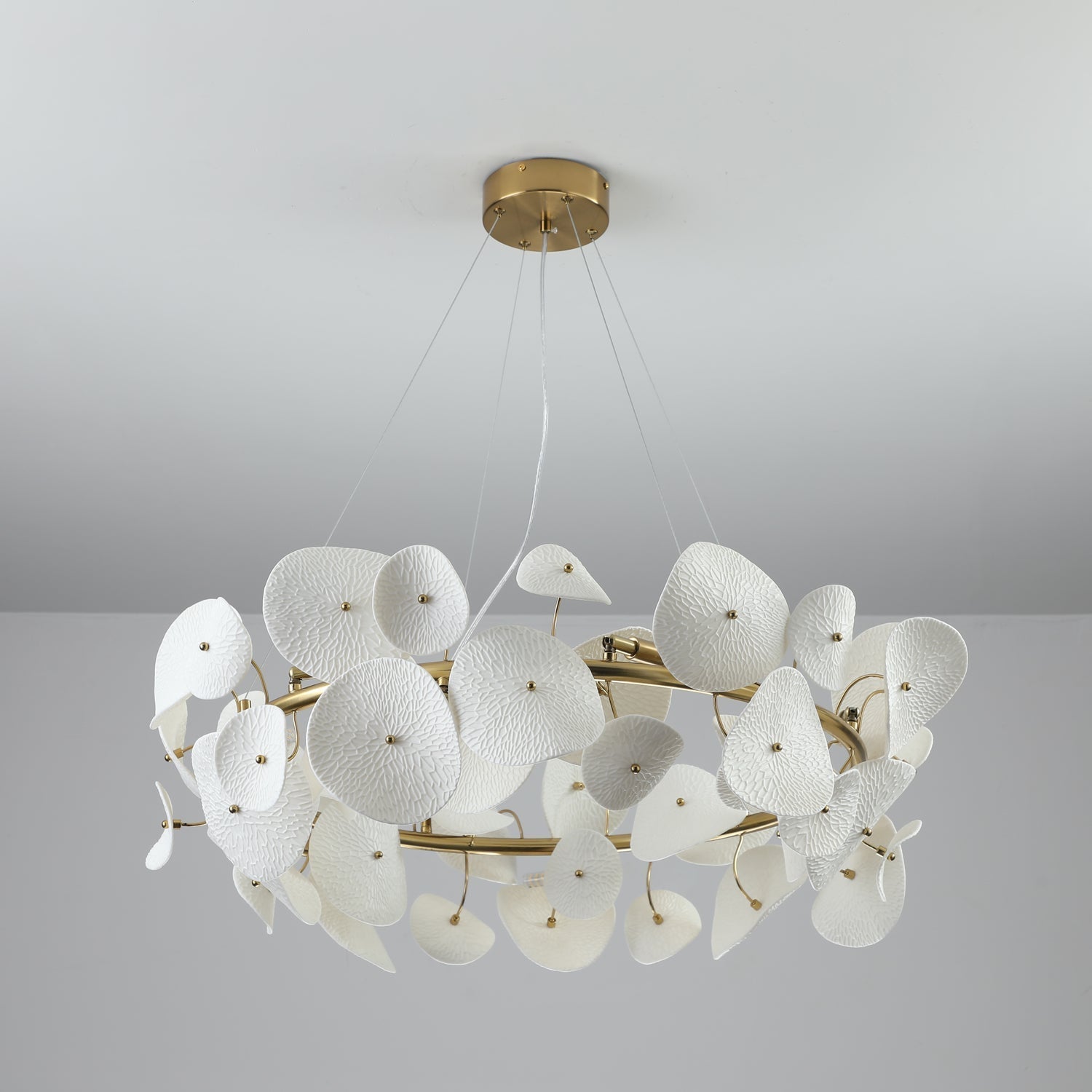 Virinira Modern Elegance Petal Metal Ceramic Chandelier - Lamp Outdoor