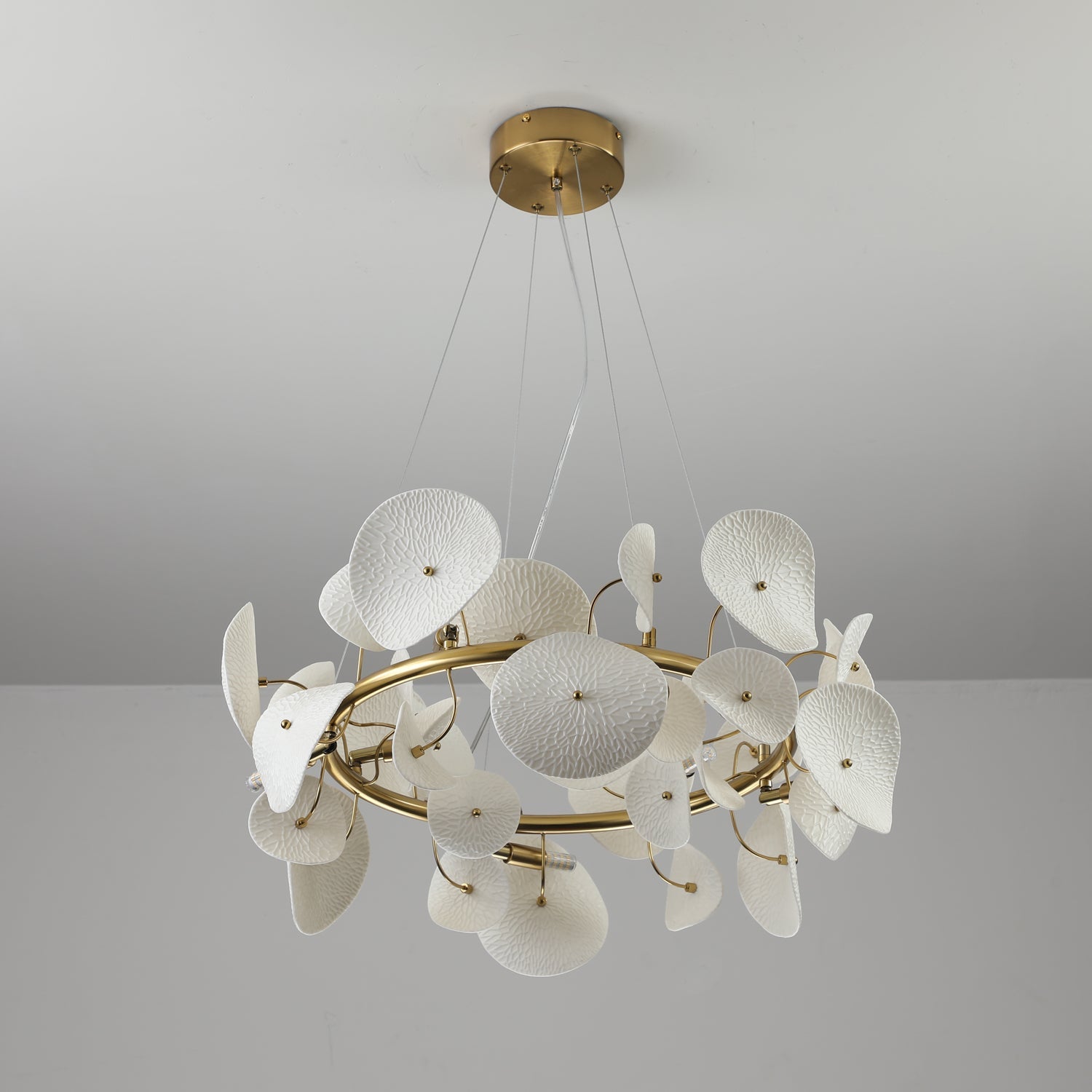 Virinira Modern Elegance Petal Metal Ceramic Chandelier - Lamp Outdoor