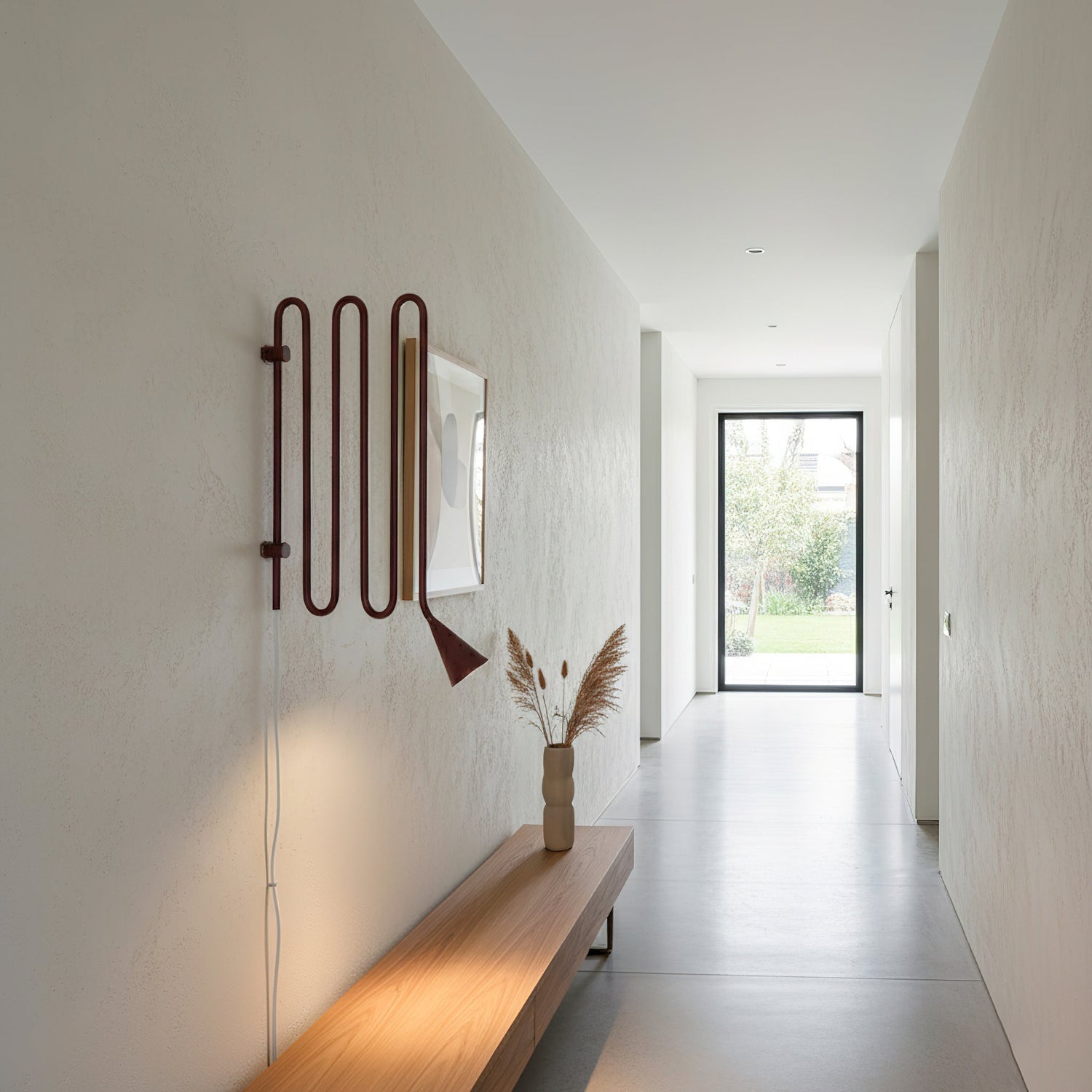 Louis Minimalist Wall Light