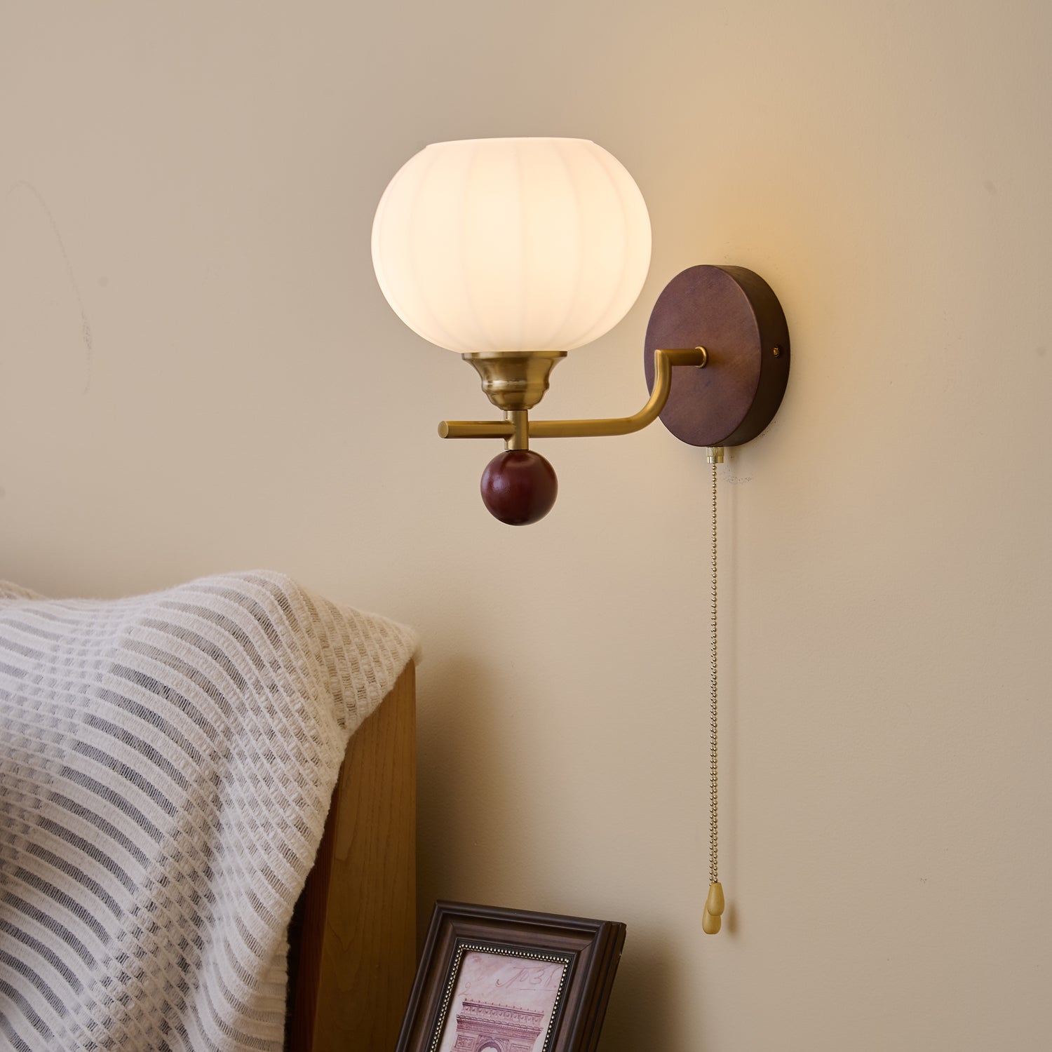 Lumea Crest Wall Lamp - Lamp Outdoor
