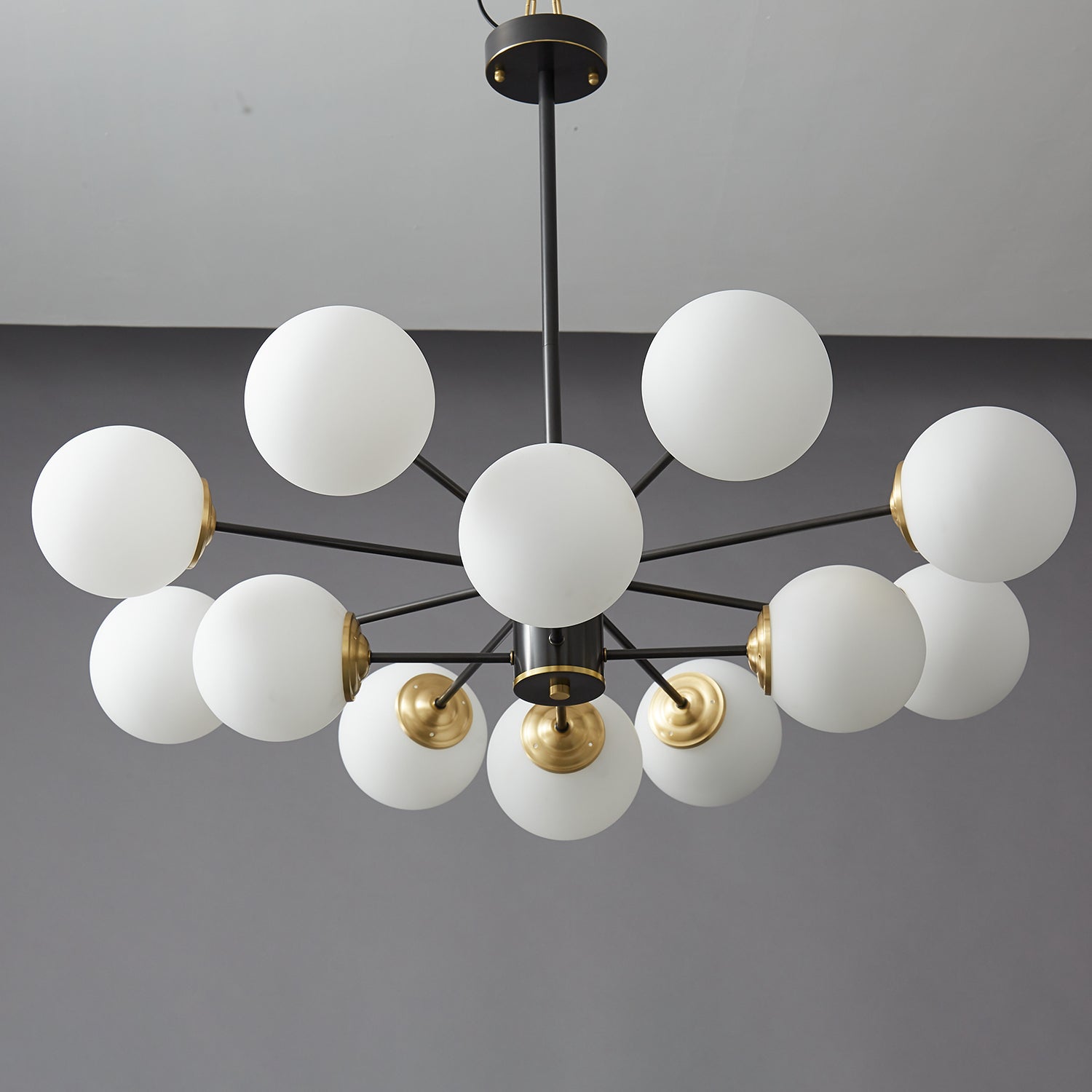Lunaris Orb Chandelier - Lamp Outdoor