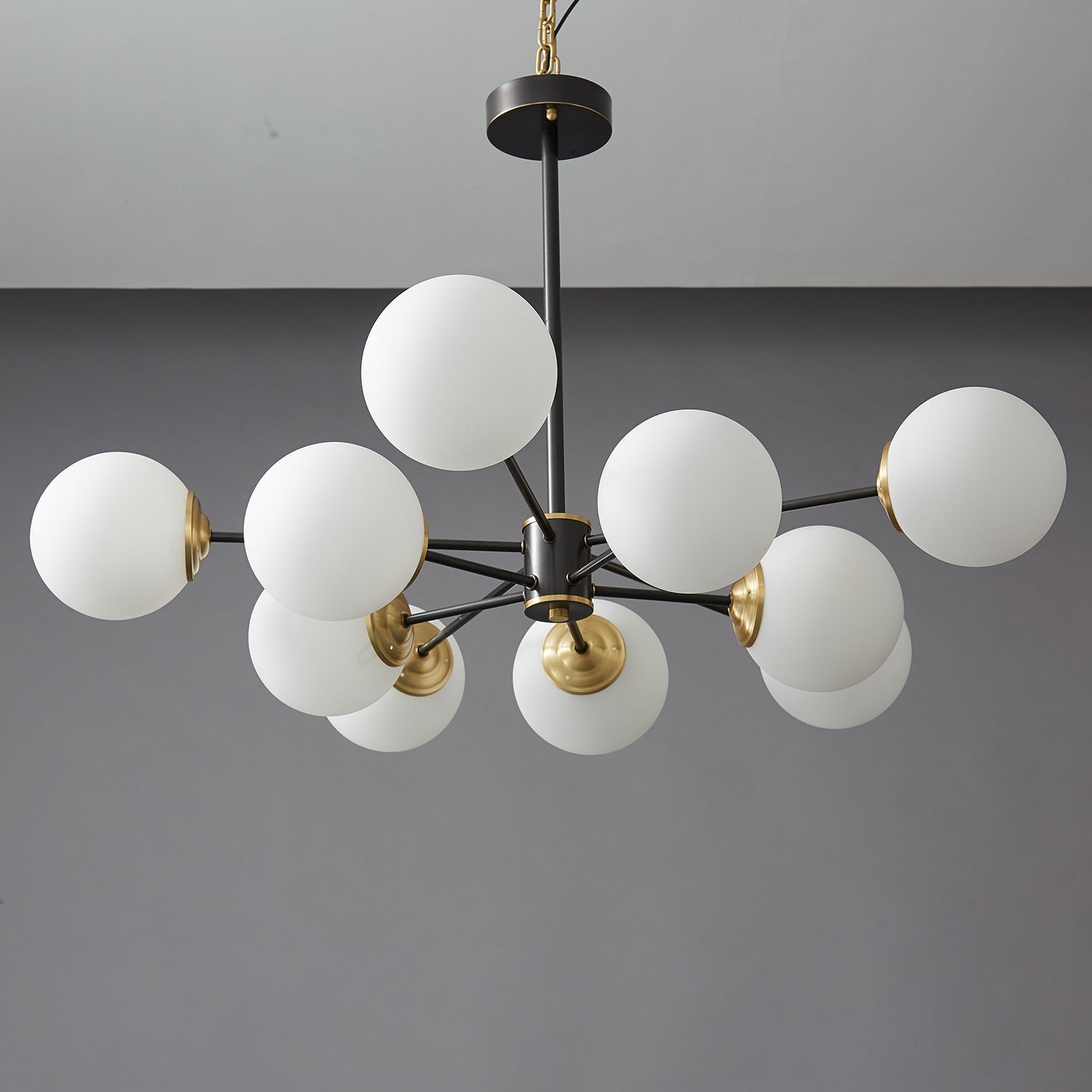 Lunaris Orb Chandelier - Lamp Outdoor