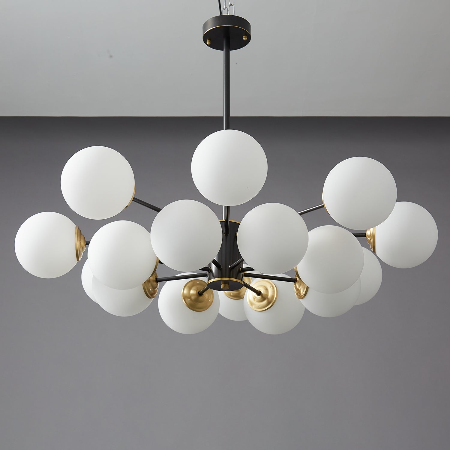 Lunaris Orb Chandelier - Lamp Outdoor