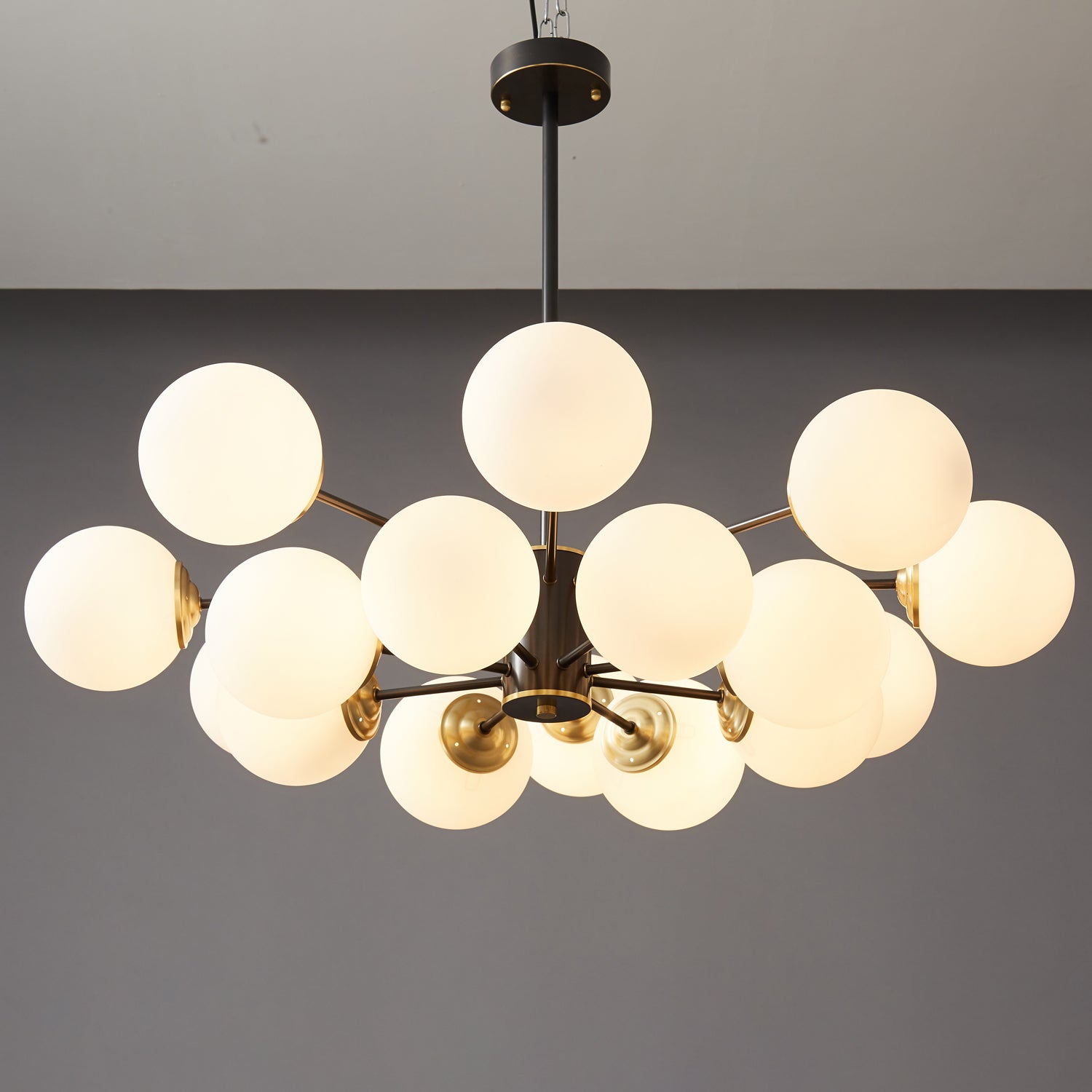 Lunaris Orb Chandelier - Lamp Outdoor