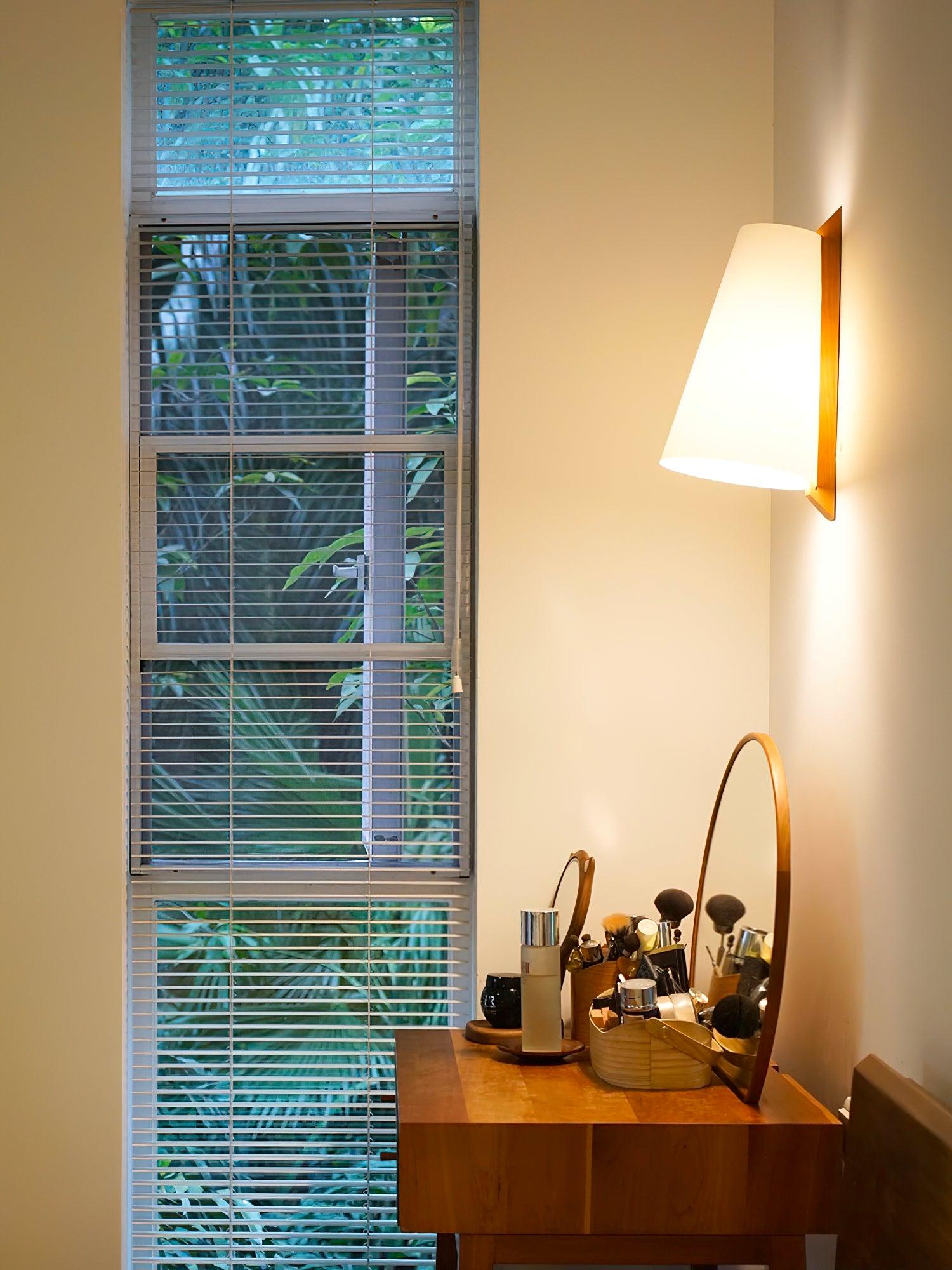 Lupe Wall Lamp - Lamp Outdoor
