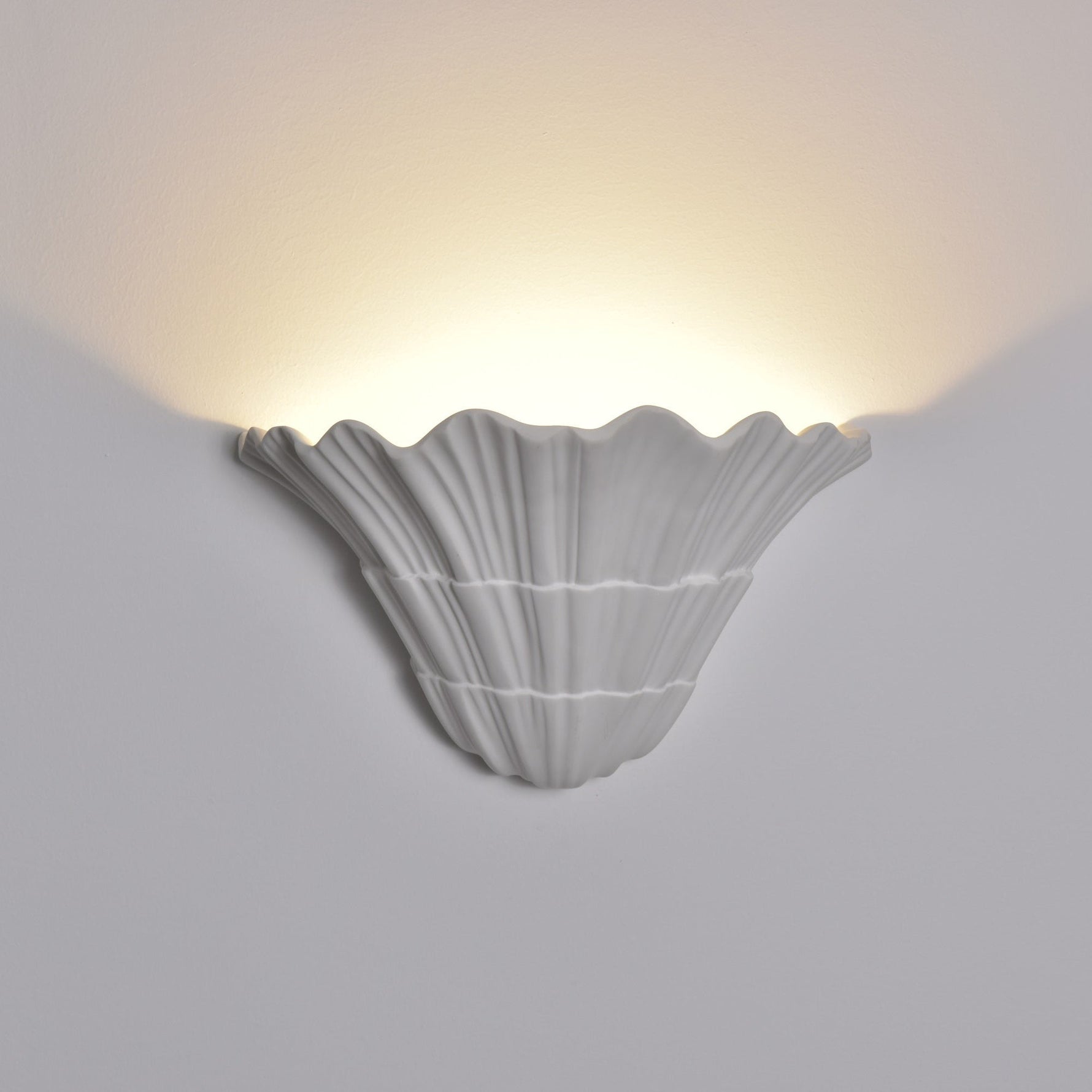 Lydia Modern Metal Wall Light - Lamp Outdoor