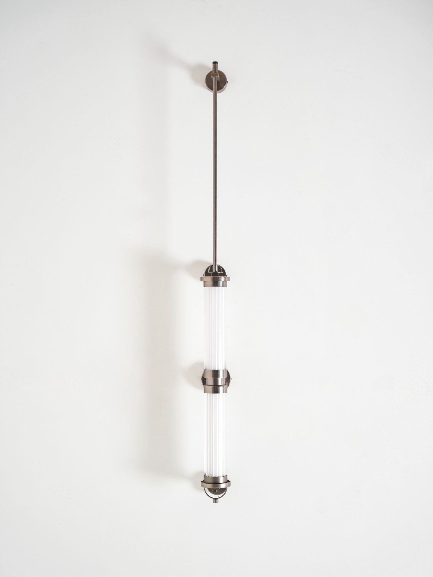Meridian Vertical Wall Sconce - Lamp Outdoor