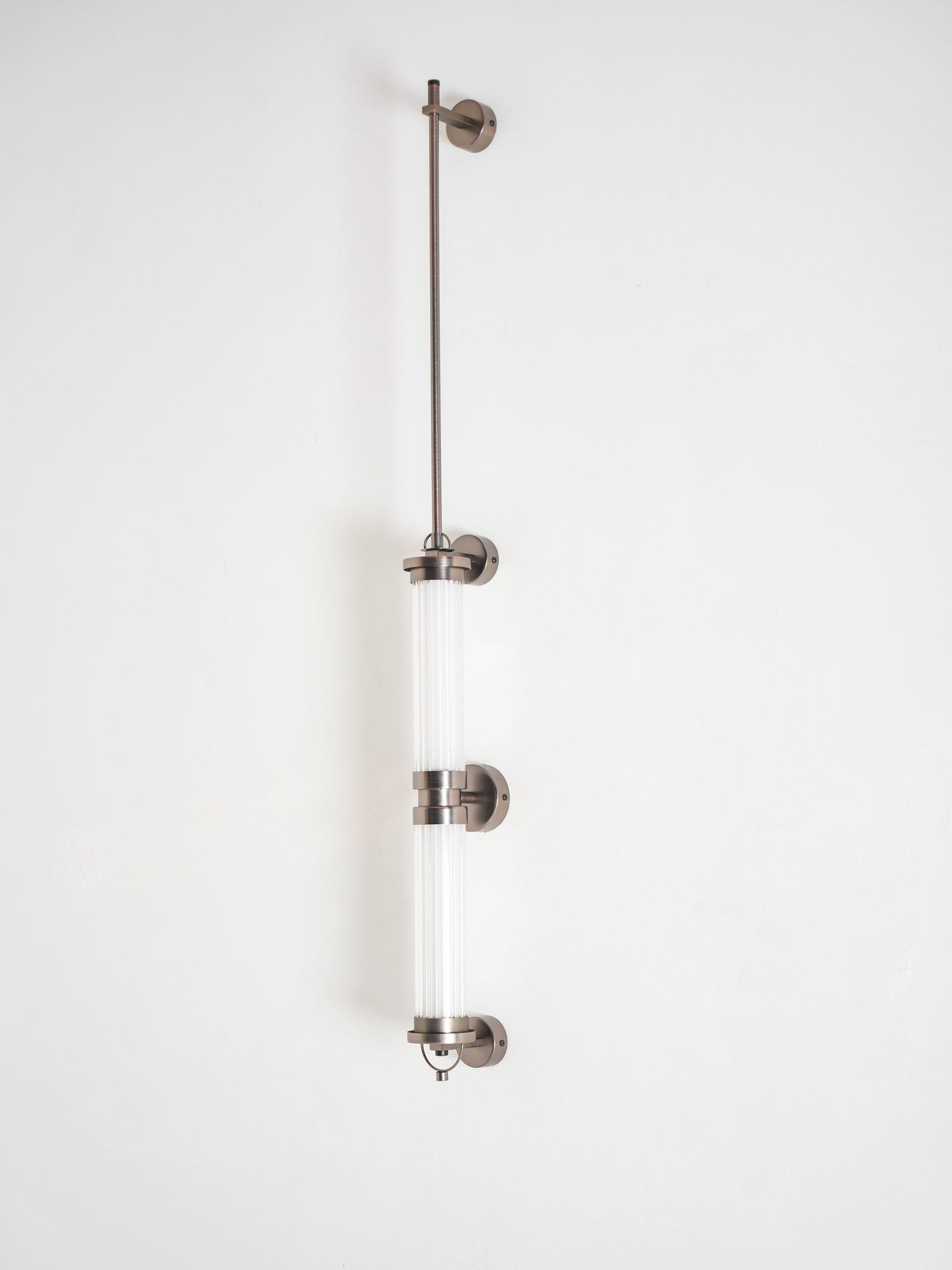 Meridian Vertical Wall Sconce - Lamp Outdoor