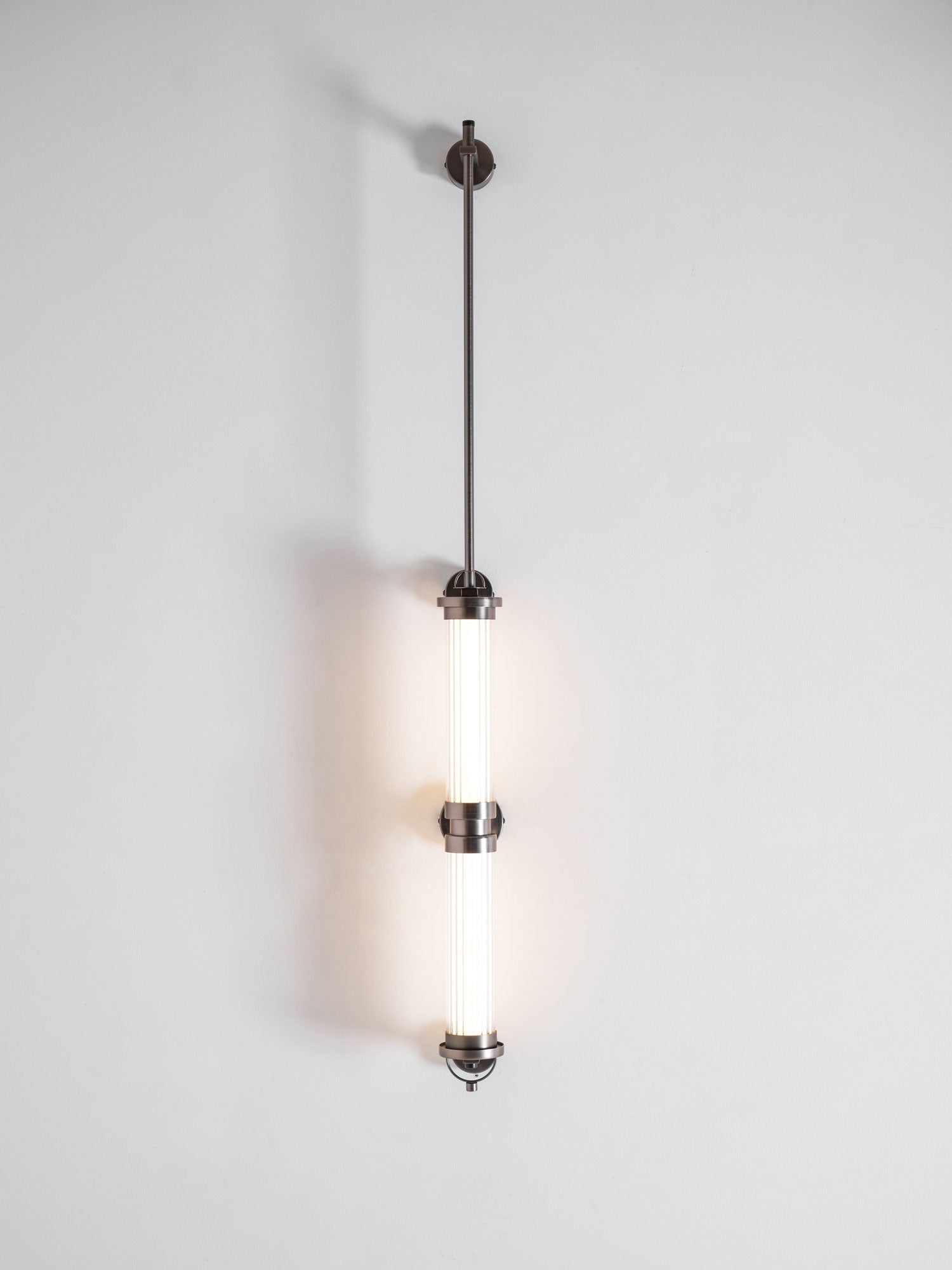 Meridian Vertical Wall Sconce - Lamp Outdoor
