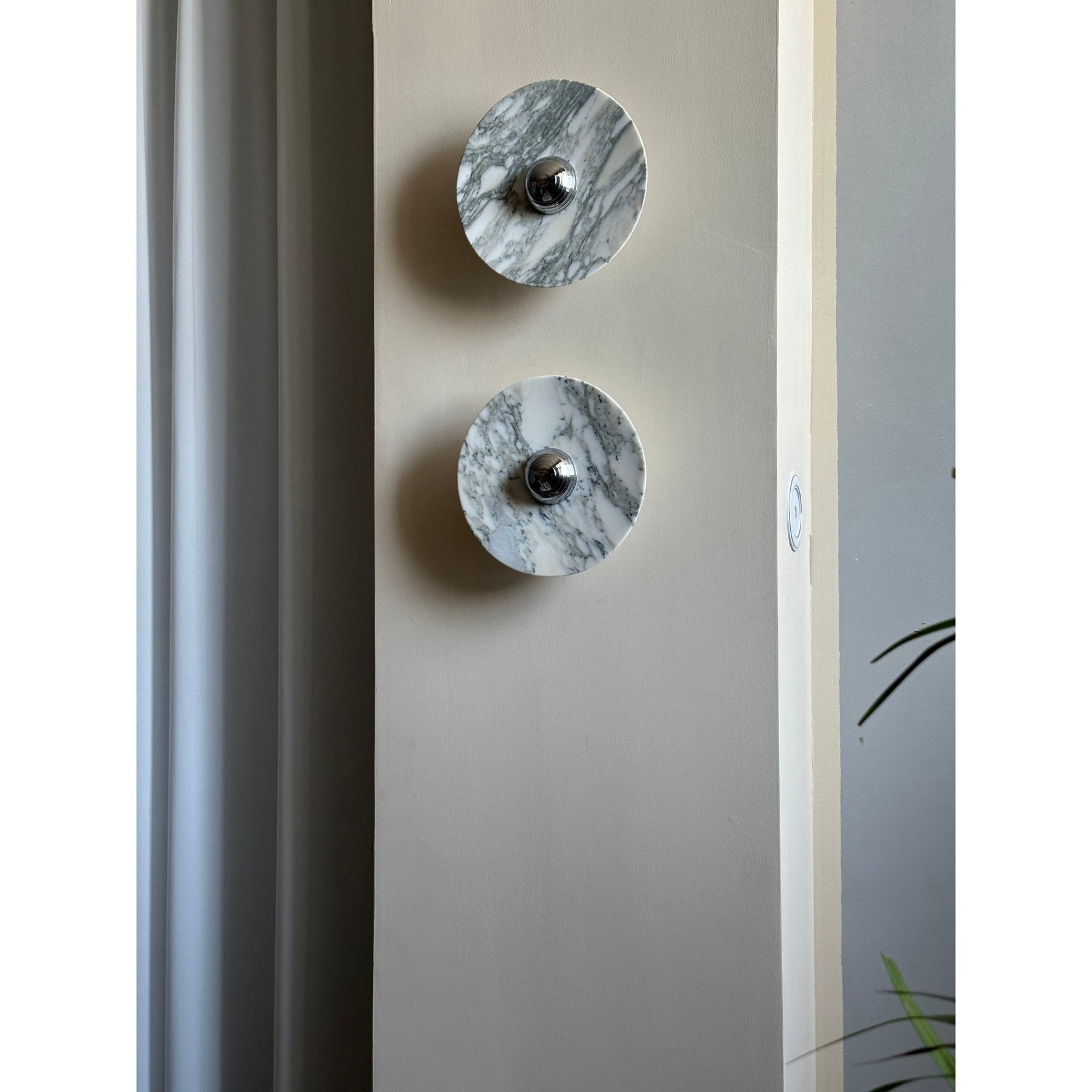 Messier Marble Wall Lamp - Lamp Outdoor