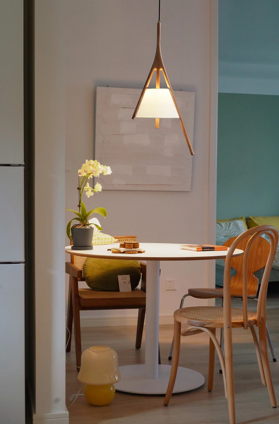Zovenarae Triangular Wood Pendant Light - Lamp Outdoor