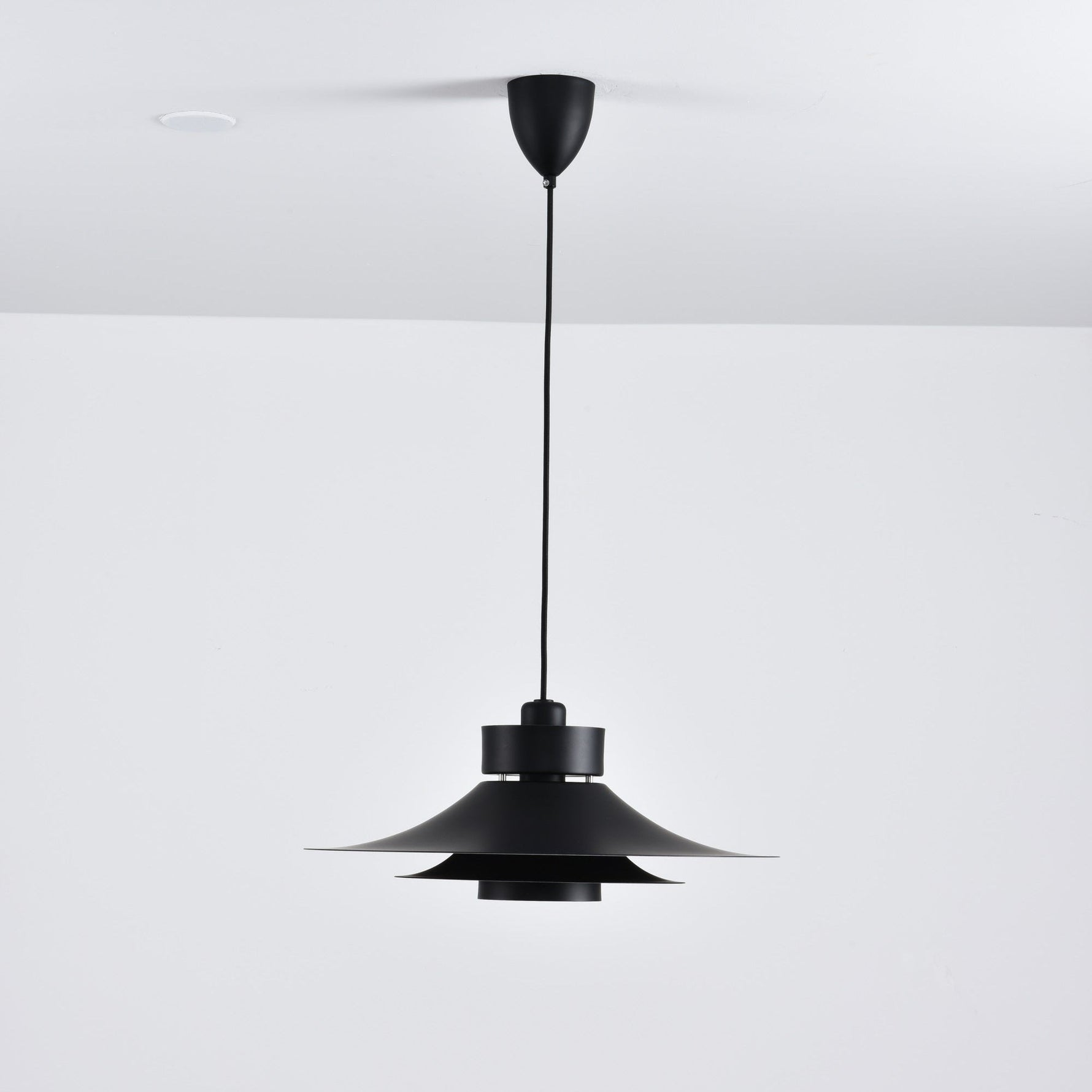 Sadie Minimalist Metal Pendant Lamp - Lamp Outdoor