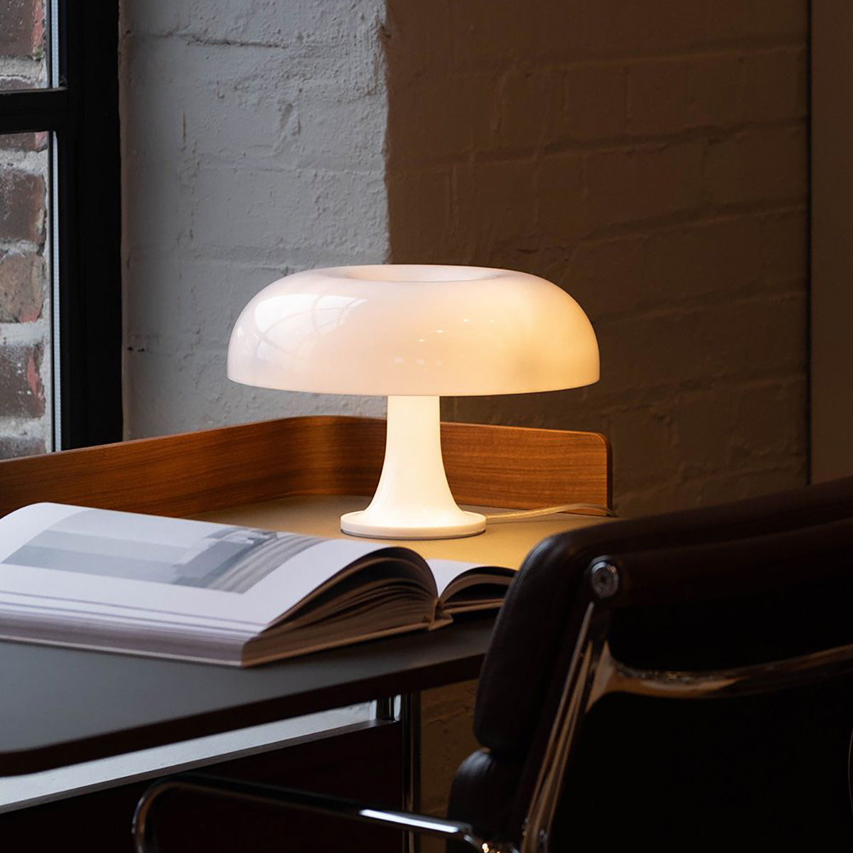 Nessino Modern ABS Table Lamp