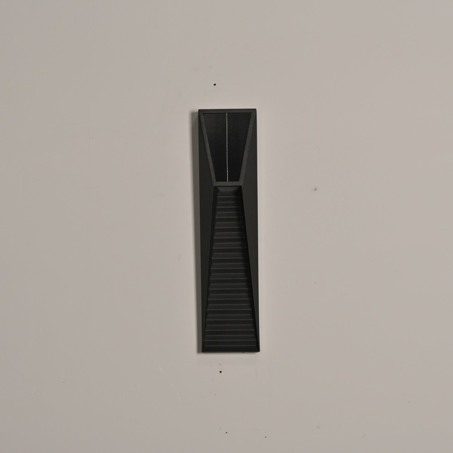 Obsidian Path Solar Outdoor Wall Light - Lamp Outdoor