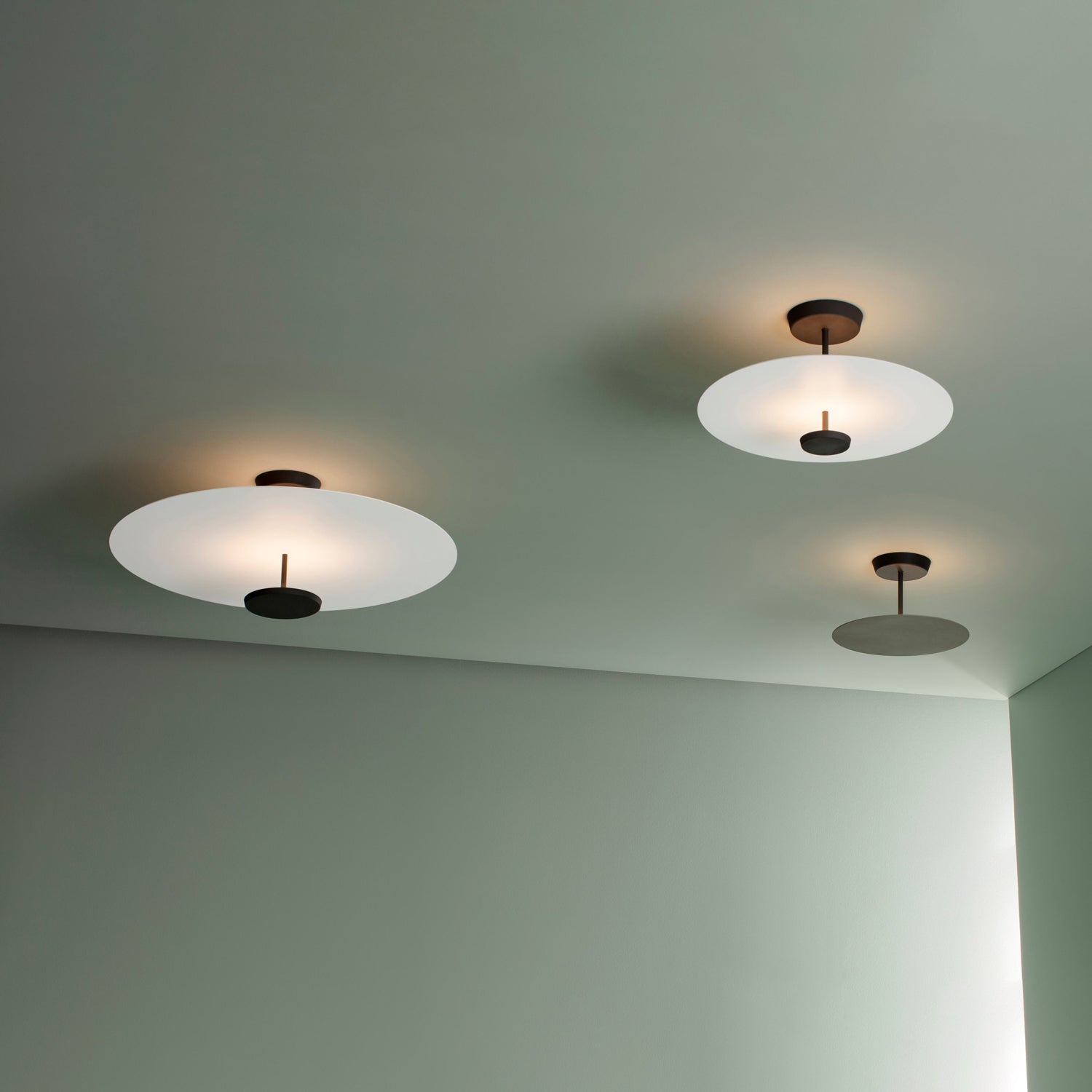 Omi Disc Ceiling Light - Lamp Outdoor
