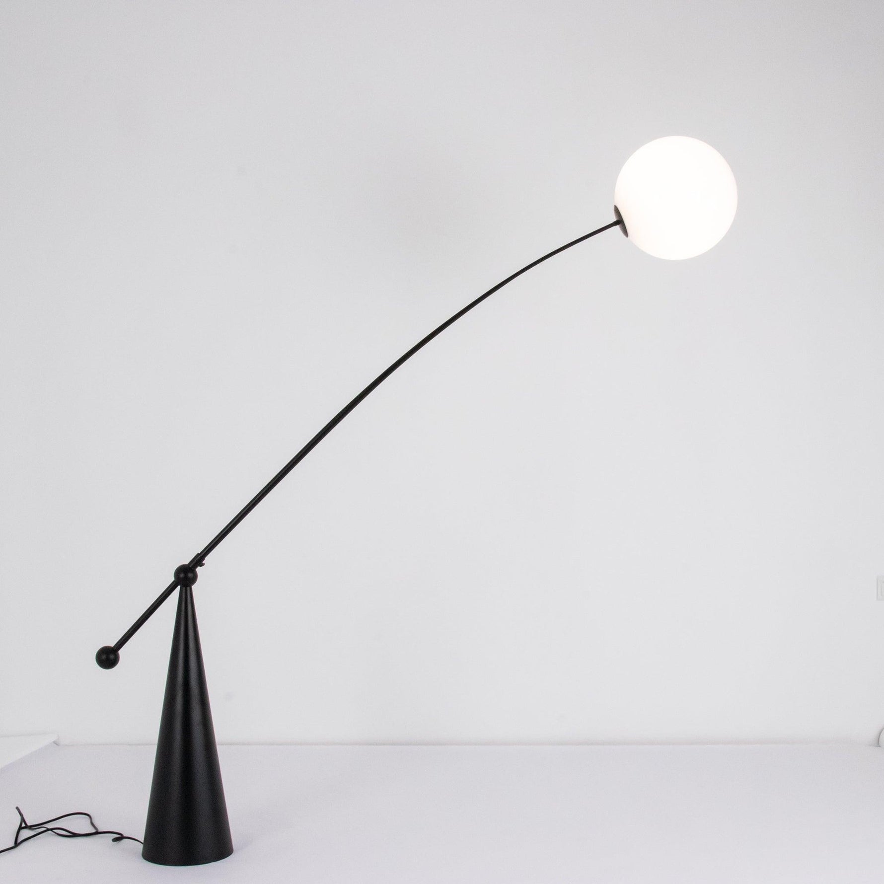 Opal Arc Floor Lamp - Lamp Outdoor