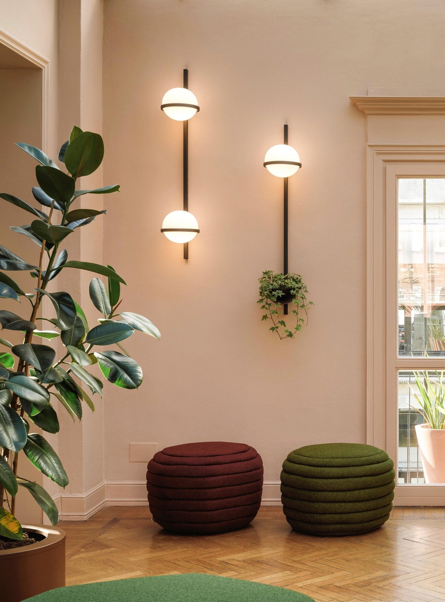 Solstice Wall Light - Lamp Outdoor