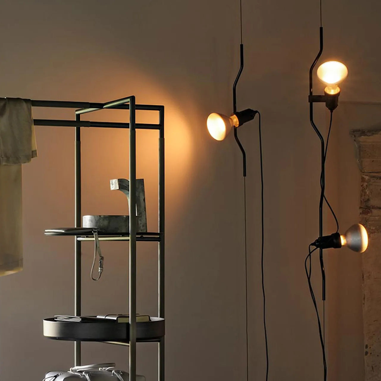 Parentesi Industrial Pendant Light