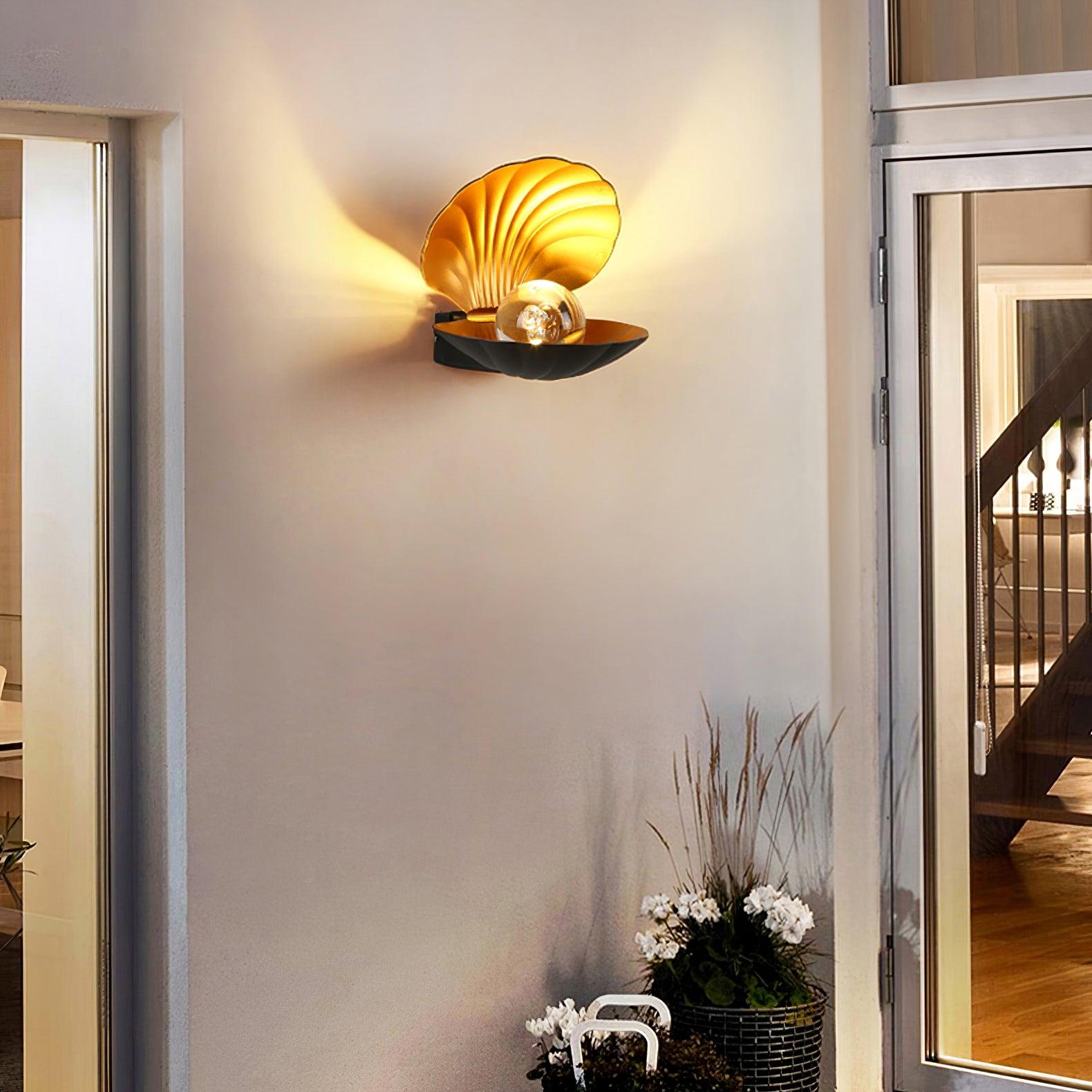 Pearl Clam Wall Light - Lamp Outdoor