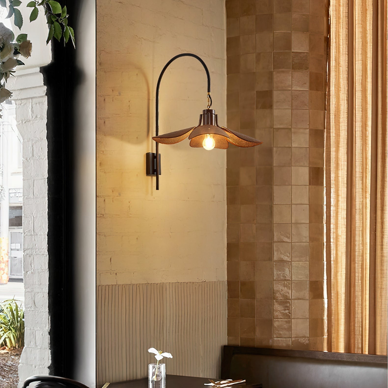 Petal Bloom Wall Lamp - Lamp Outdoor