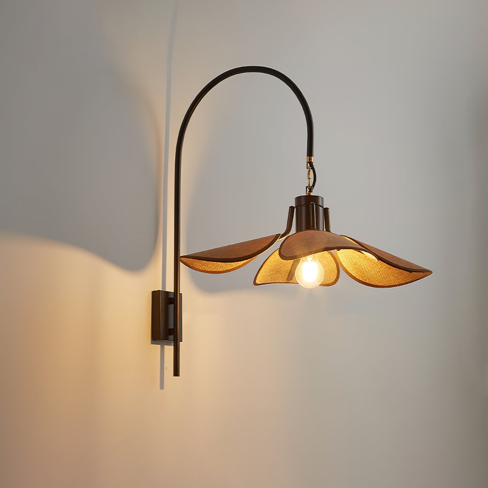 Petal Bloom Wall Lamp - Lamp Outdoor