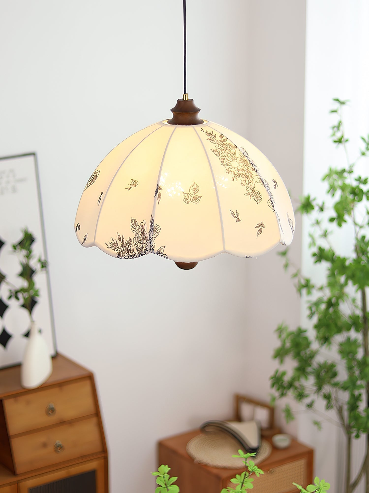 Petal Whisper Pendant Lamp - Lamp Outdoor