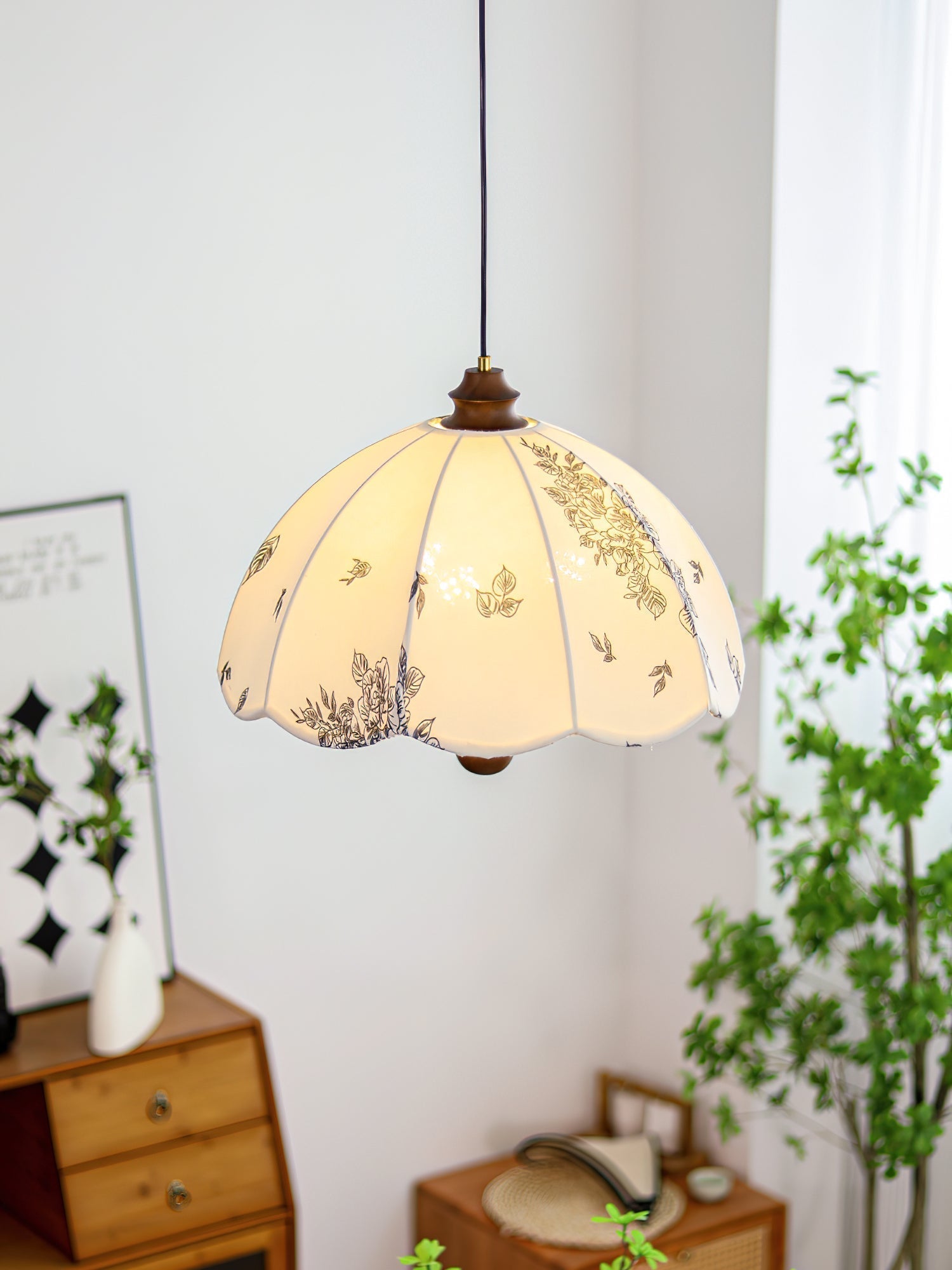 Petal Whisper Pendant Lamp - Lamp Outdoor