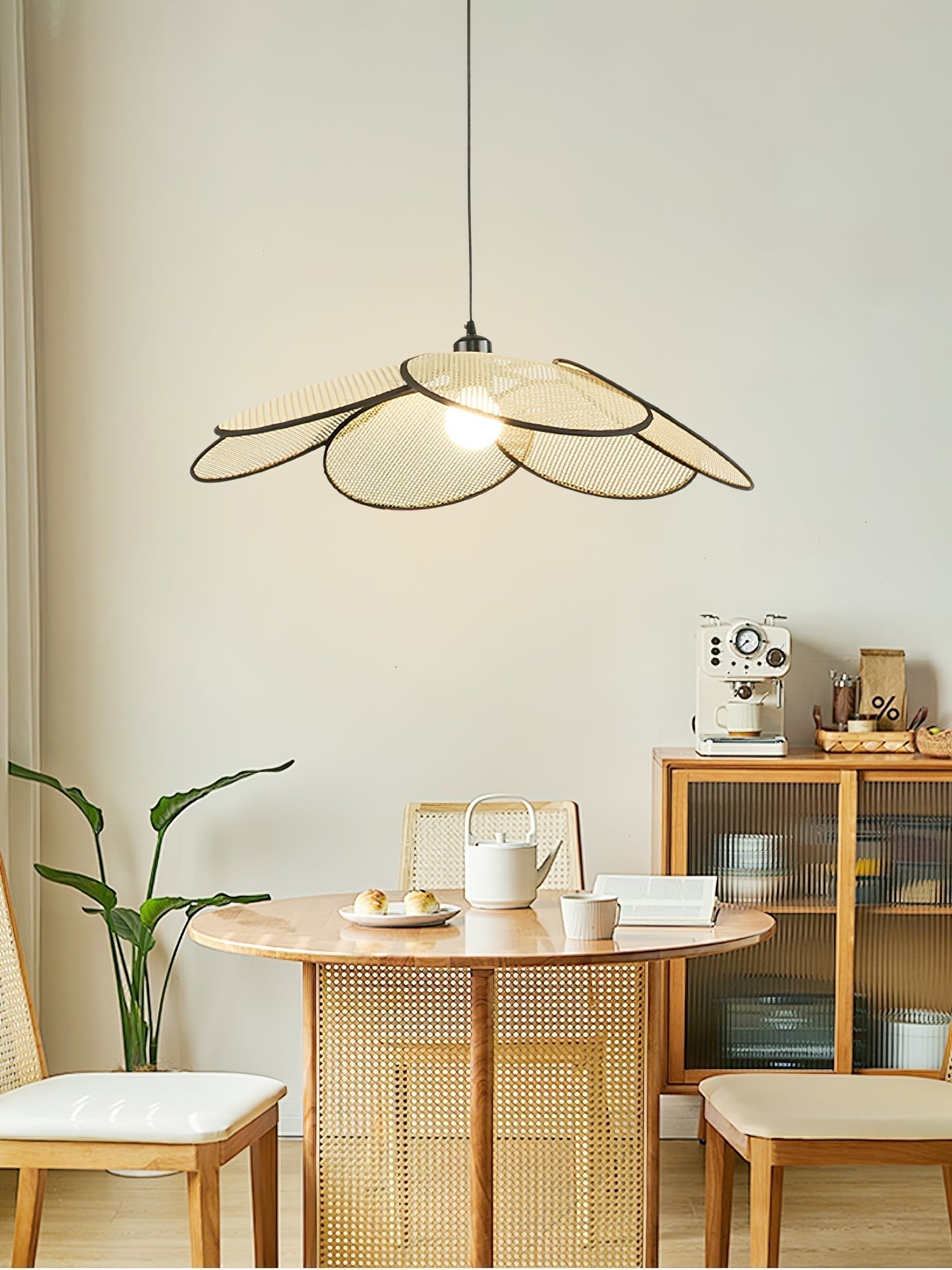 Petals Rattan Pendant Lamp - Lamp Outdoor