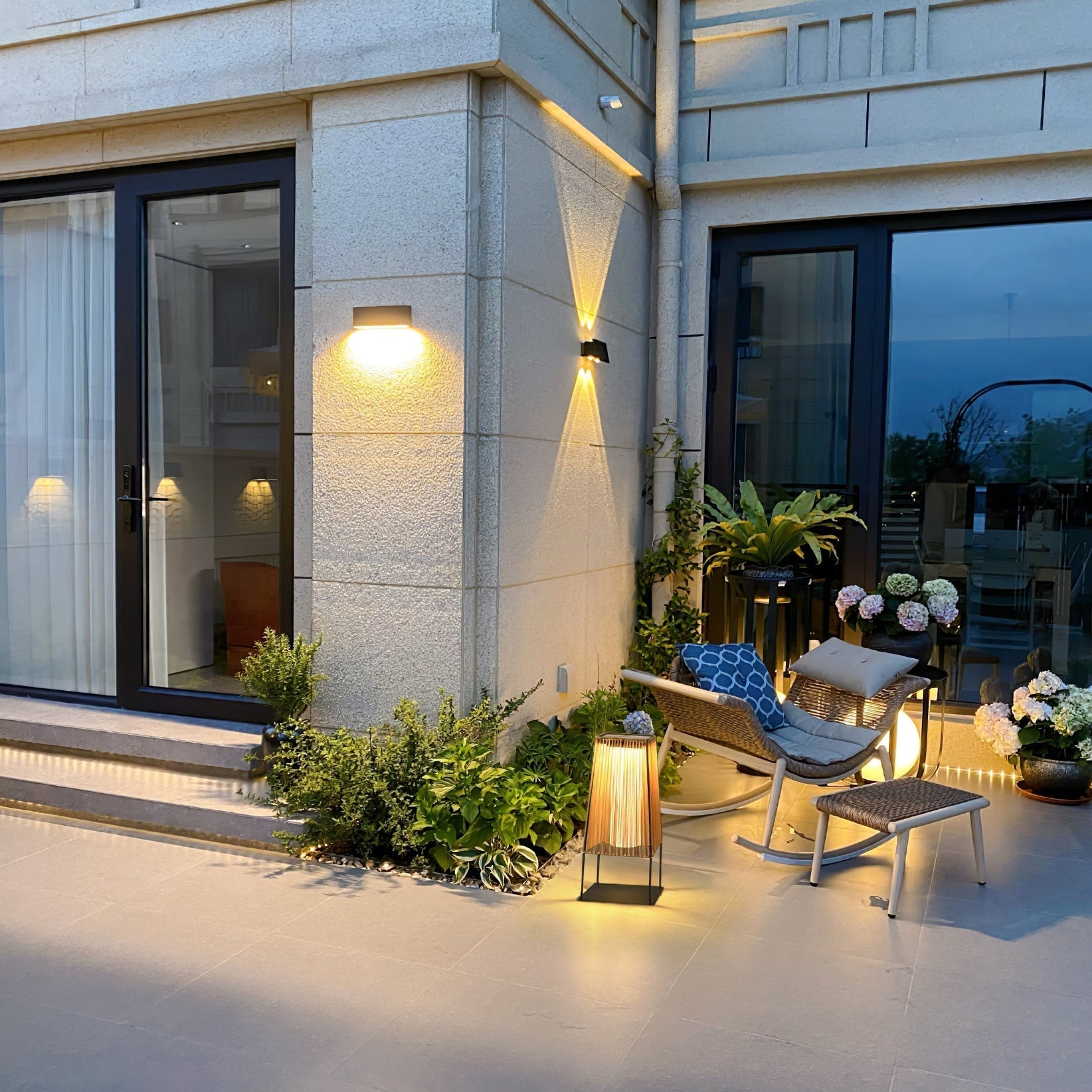 Plastic Rattan Outdoor Post Light - Lamp Outdoor