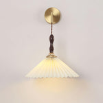 Pleated Wooden Wall Lamp - Lamp Outdoor