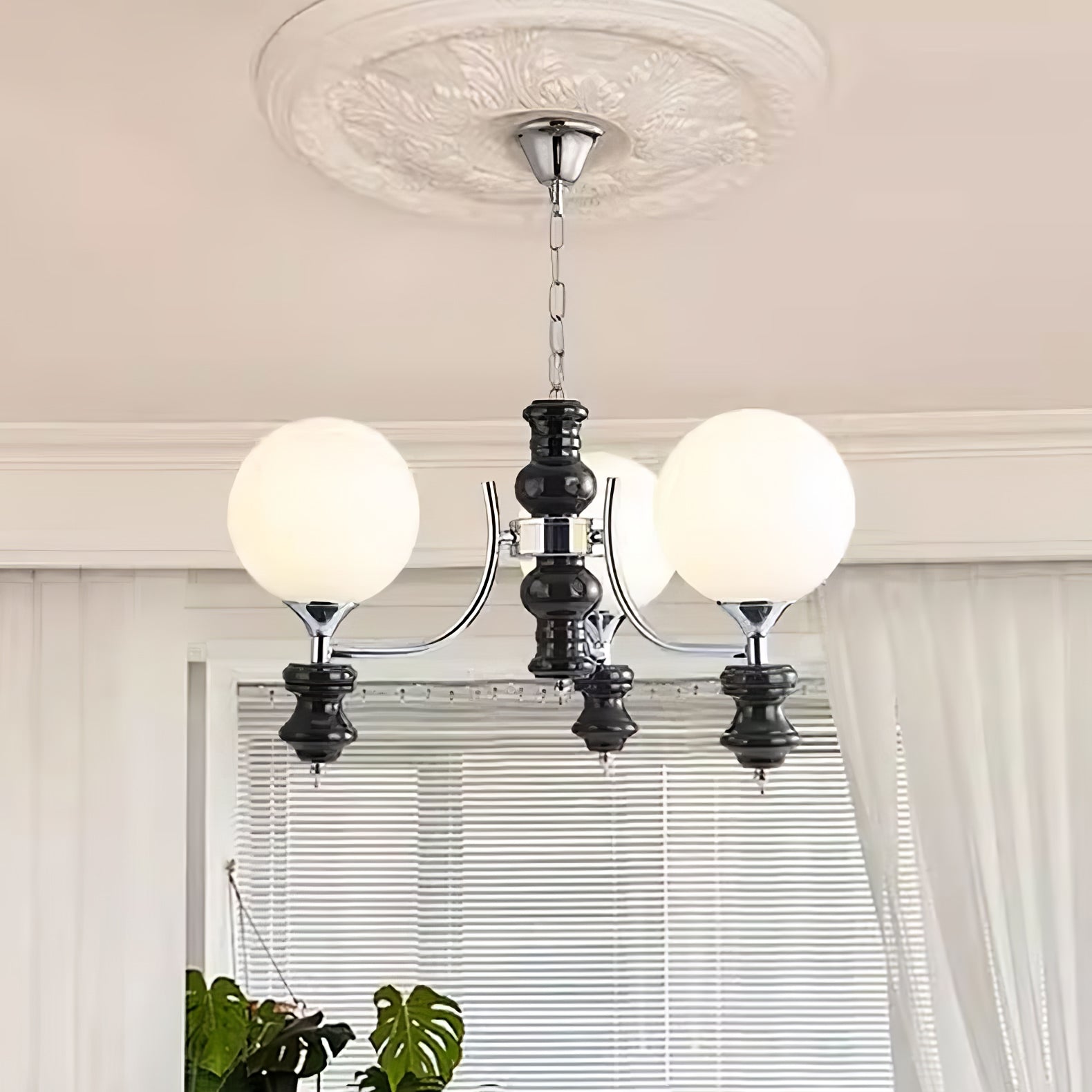 Aurora Chandelier Regal Orb Frosted - Lamp Outdoor