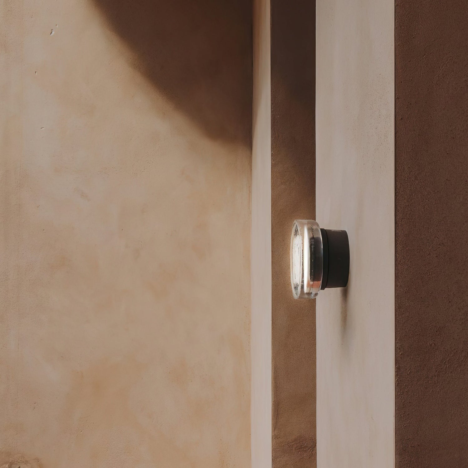 Roc Modern Wall Light