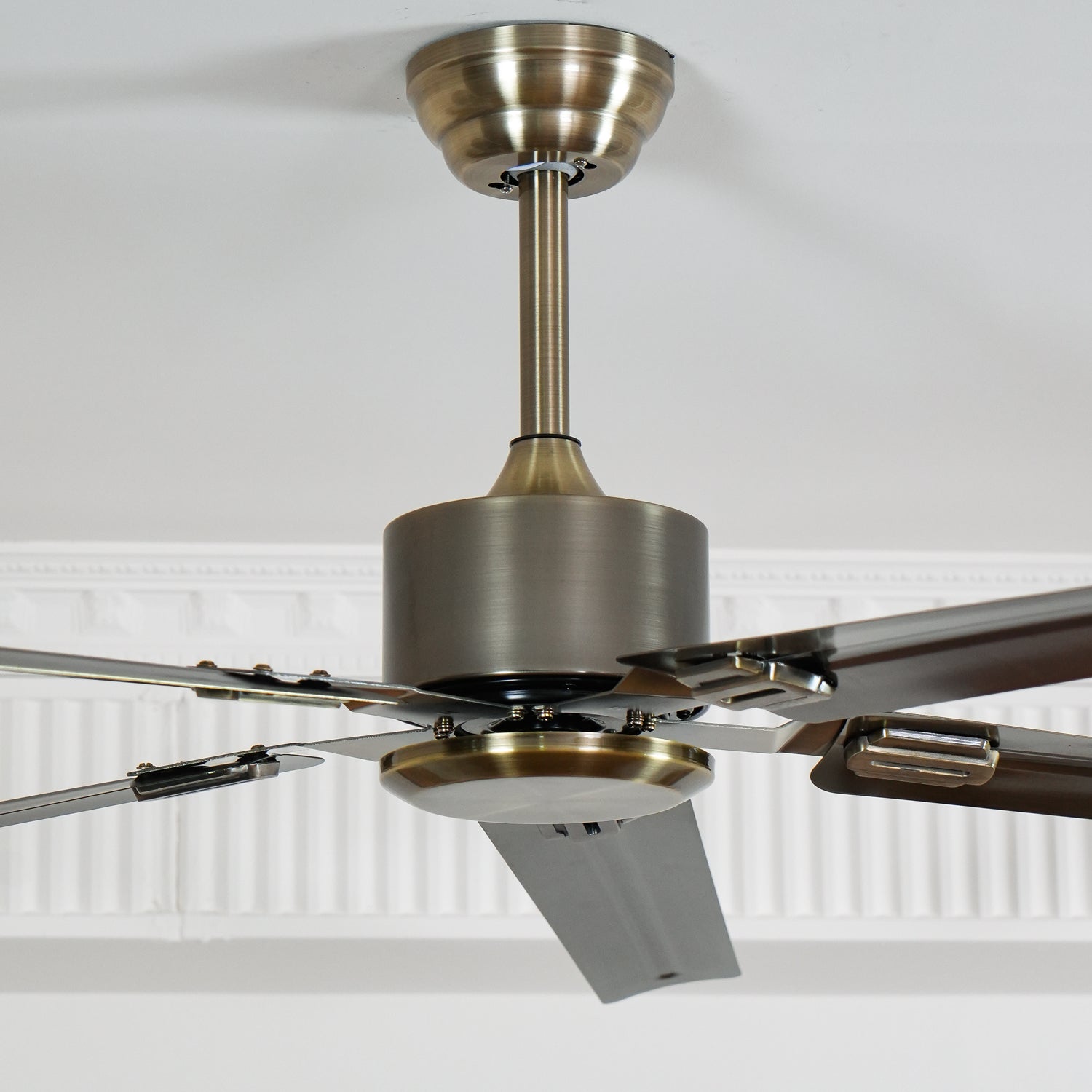 Rozzen Ceiling Fan 52″ - Lamp Outdoor
