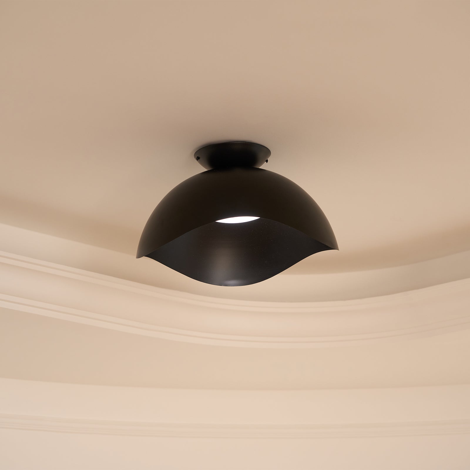 Serene Wave Ceiling Light - Lamp Outdoor