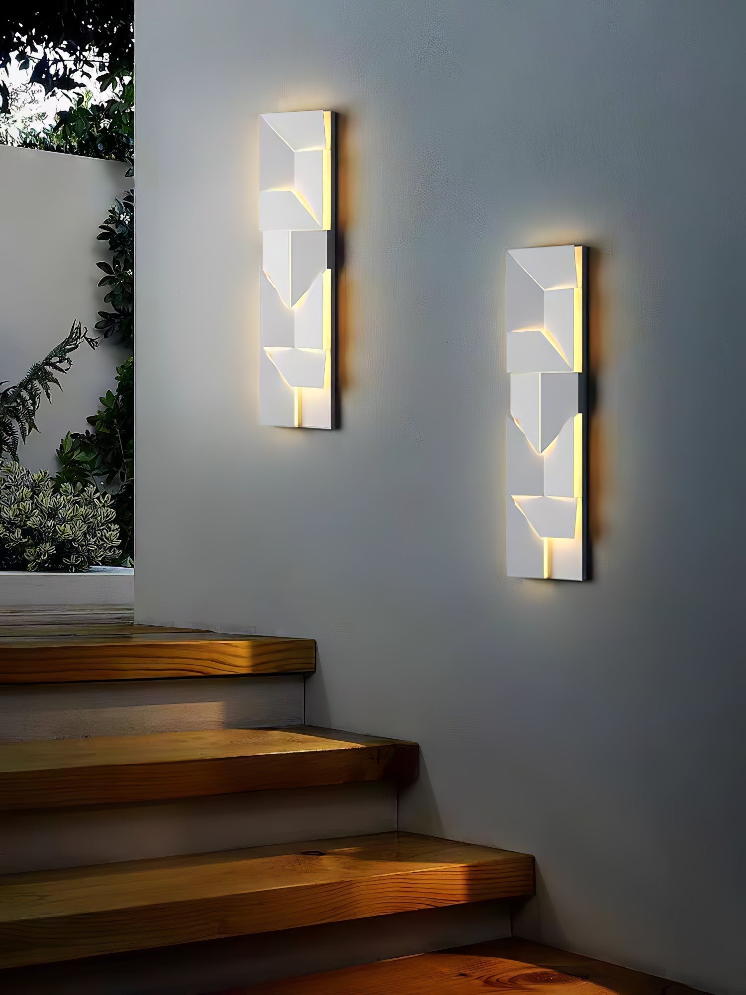 Shadows Grand Sconce - Lamp Outdoor
