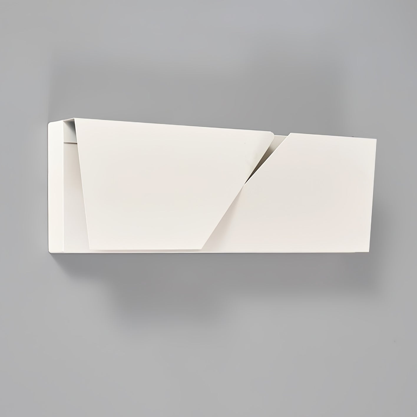 Shadows Grand Sconce - Lamp Outdoor