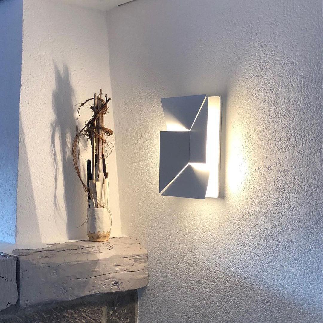 Shadows Grand Sconce - Lamp Outdoor